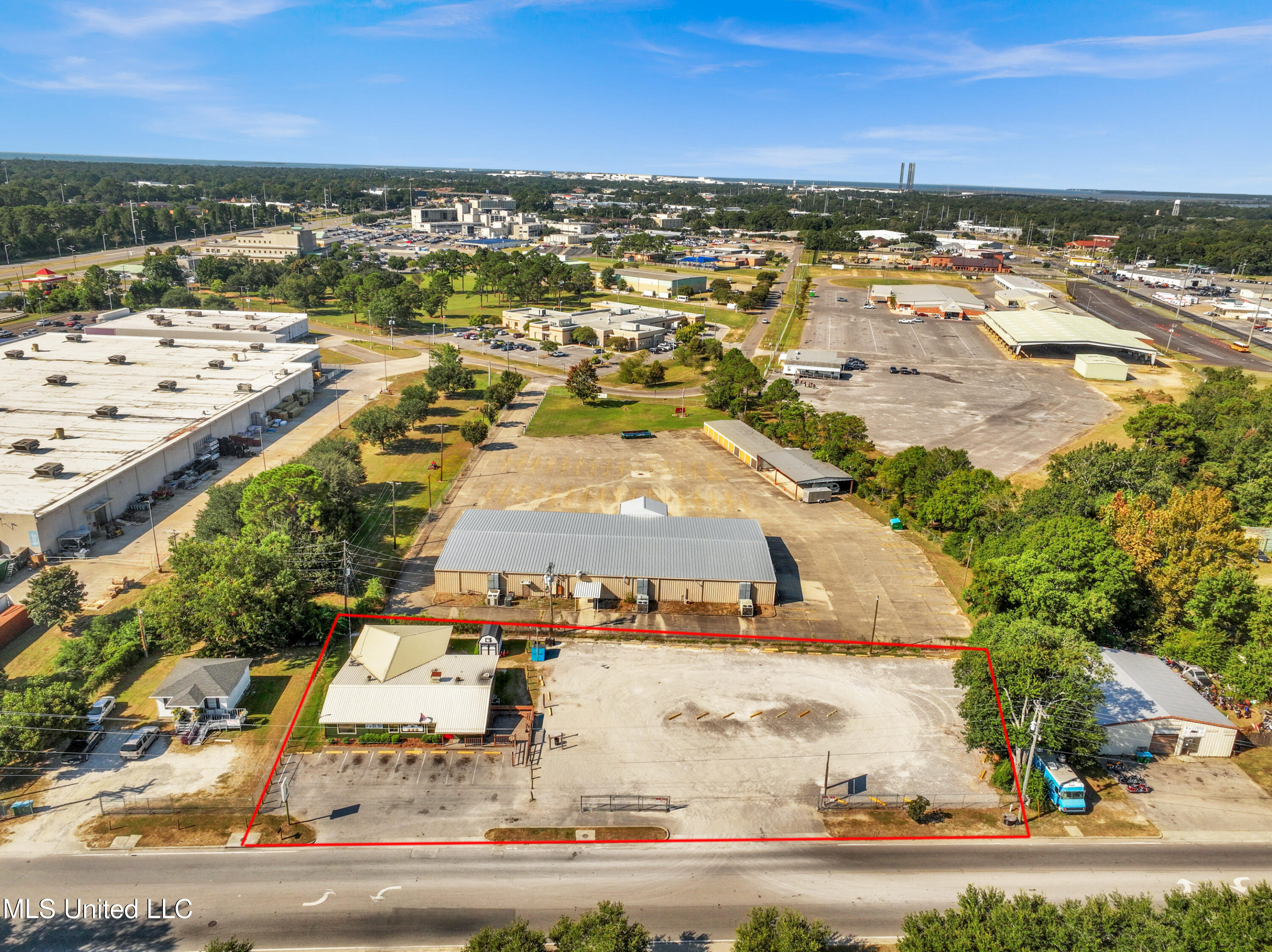 4901 Chicot Road Property Photo 46