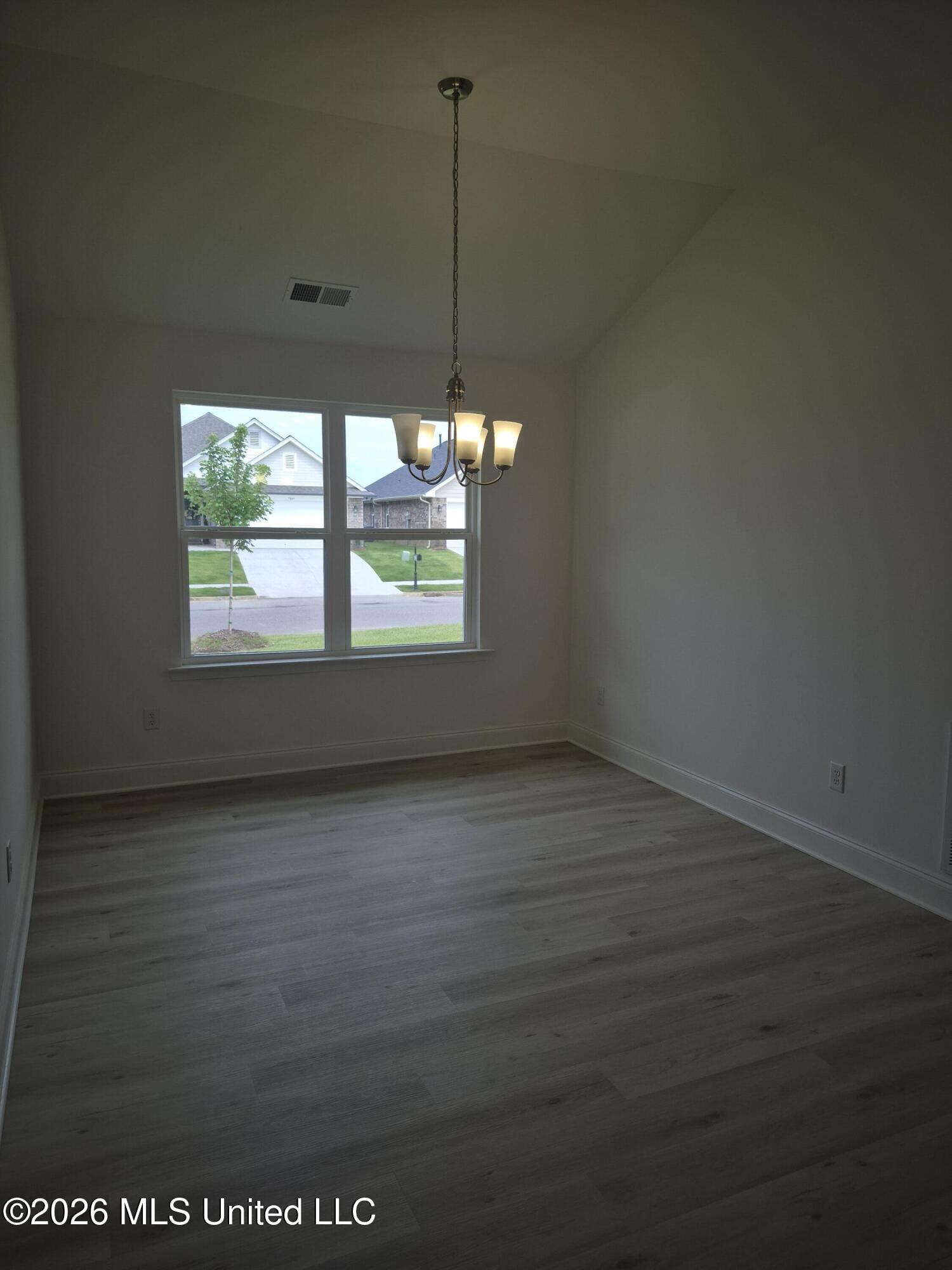 7721 Ferndale Drive Property Photo 4