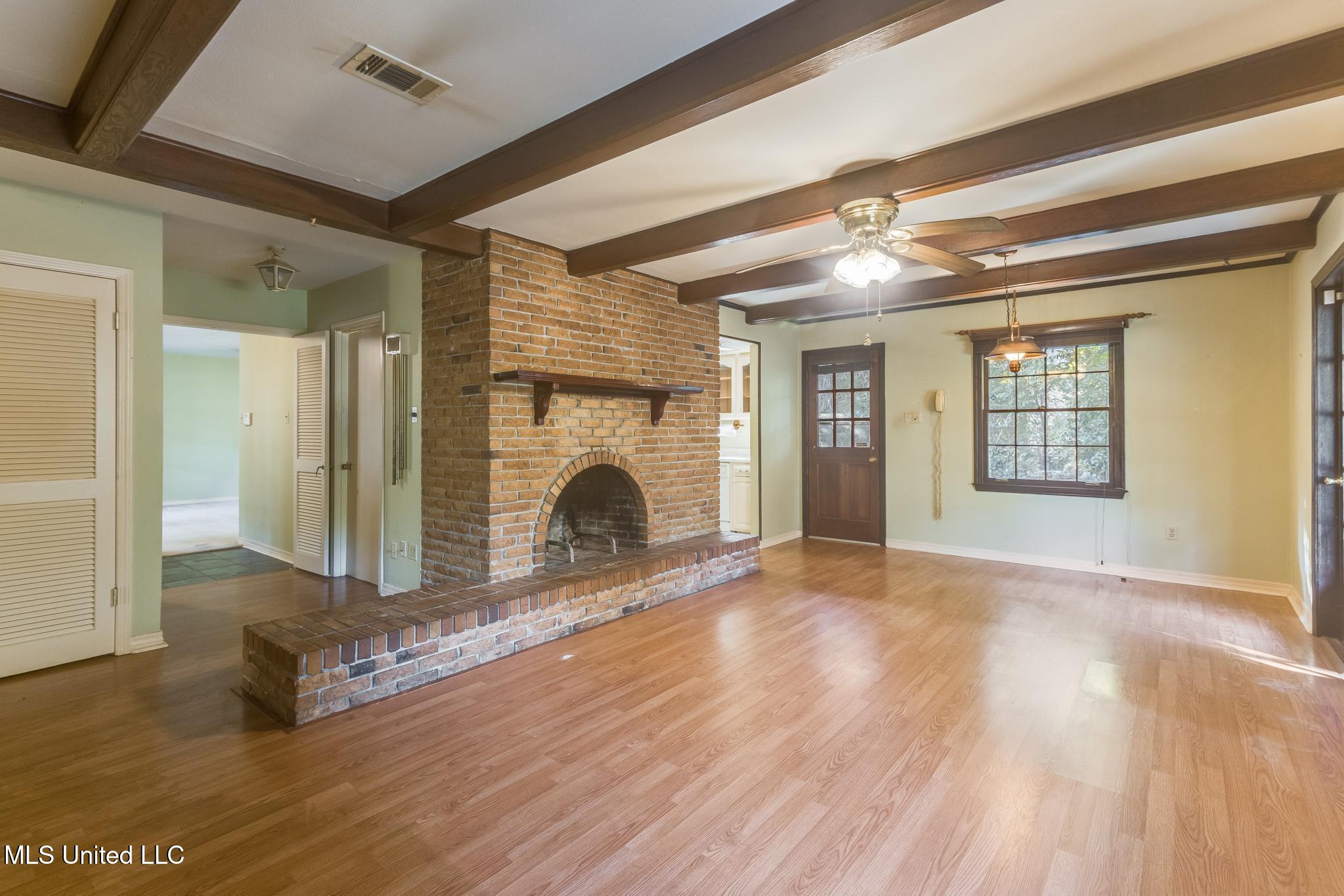 7 Chimney Cross Road Property Photo 4