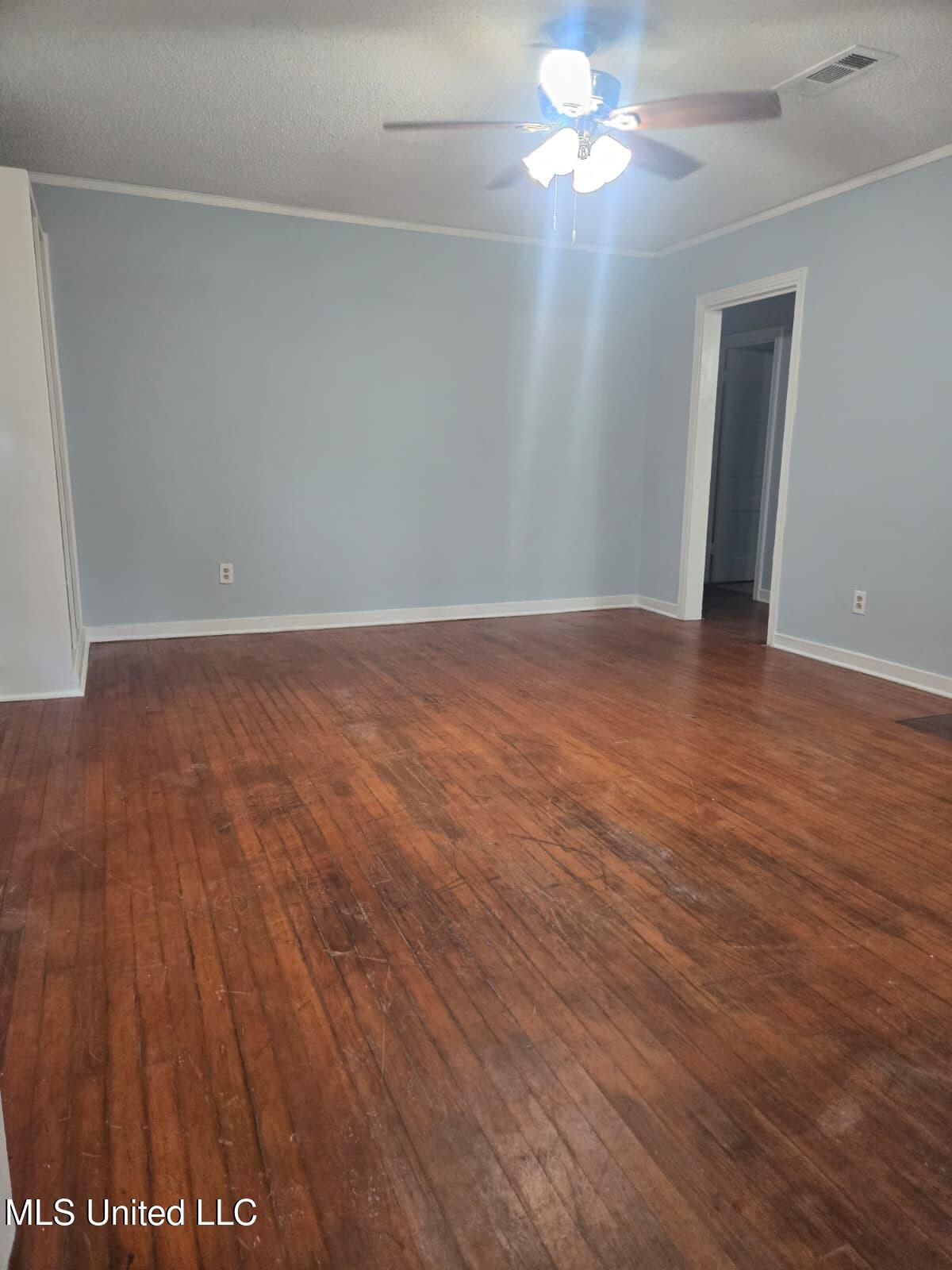 530 Avalon Road Property Photo 5