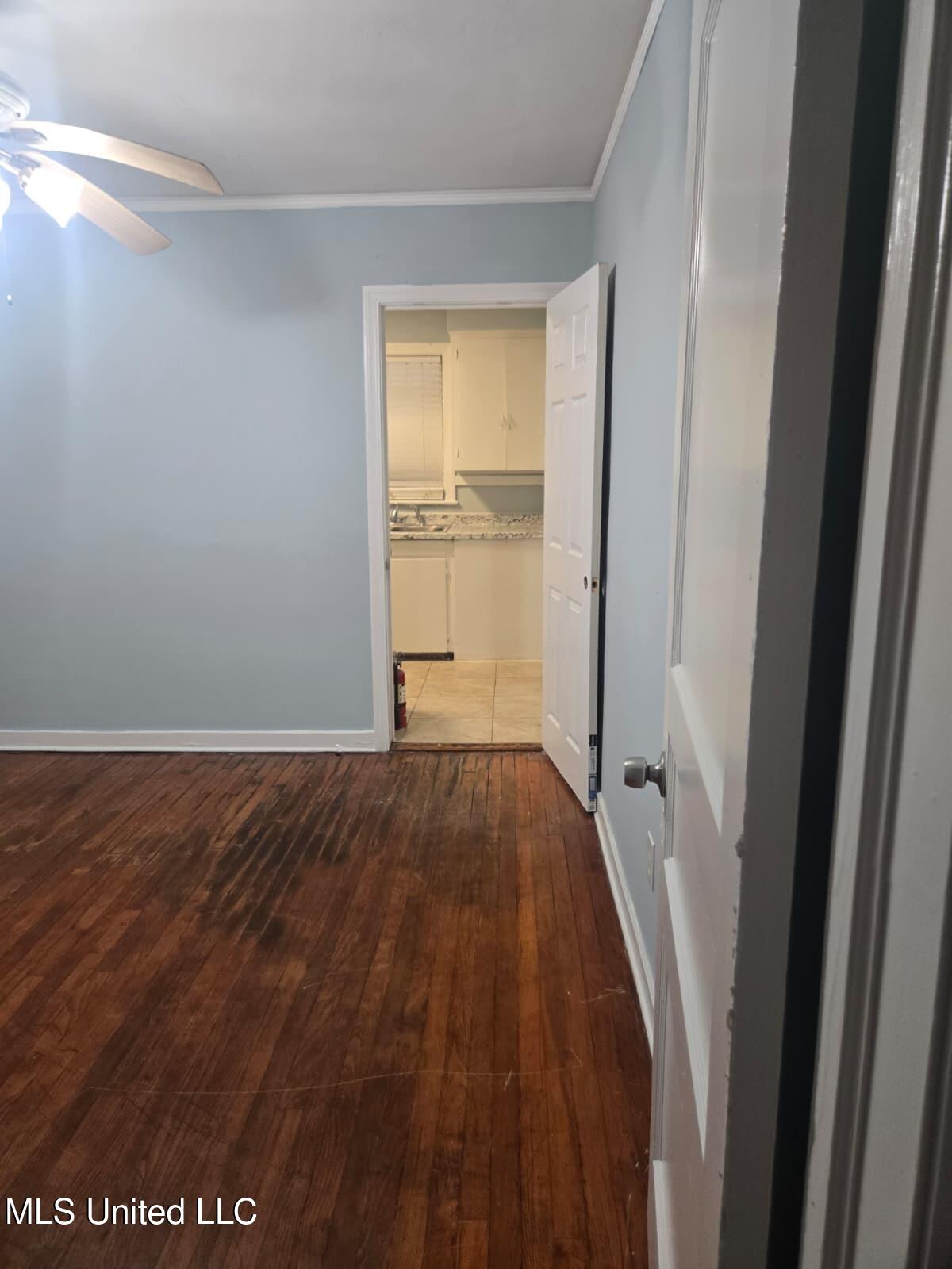 530 Avalon Road Property Photo 11