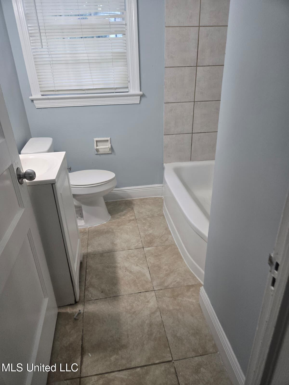 530 Avalon Road Property Photo 13