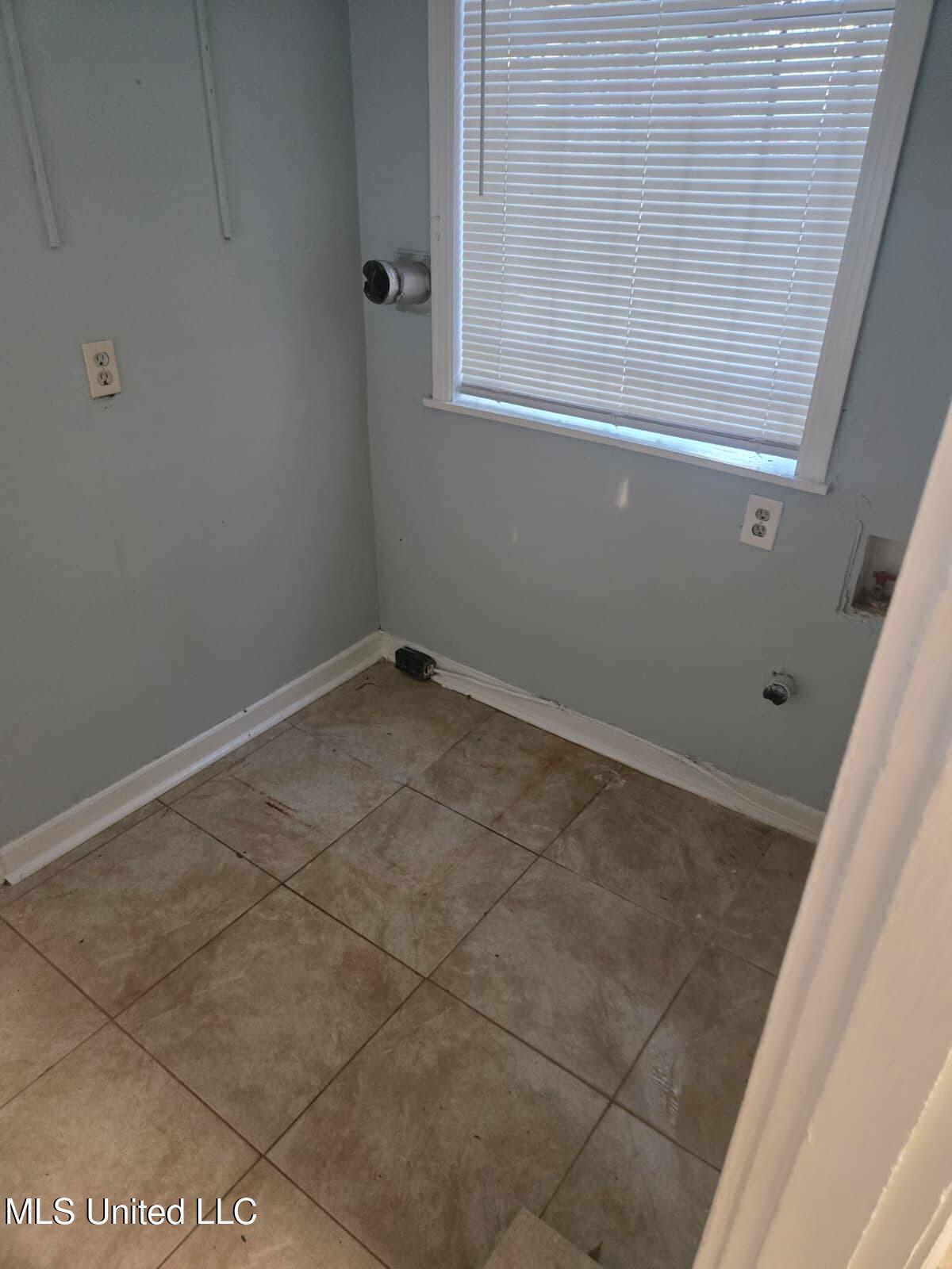 530 Avalon Road Property Photo 25