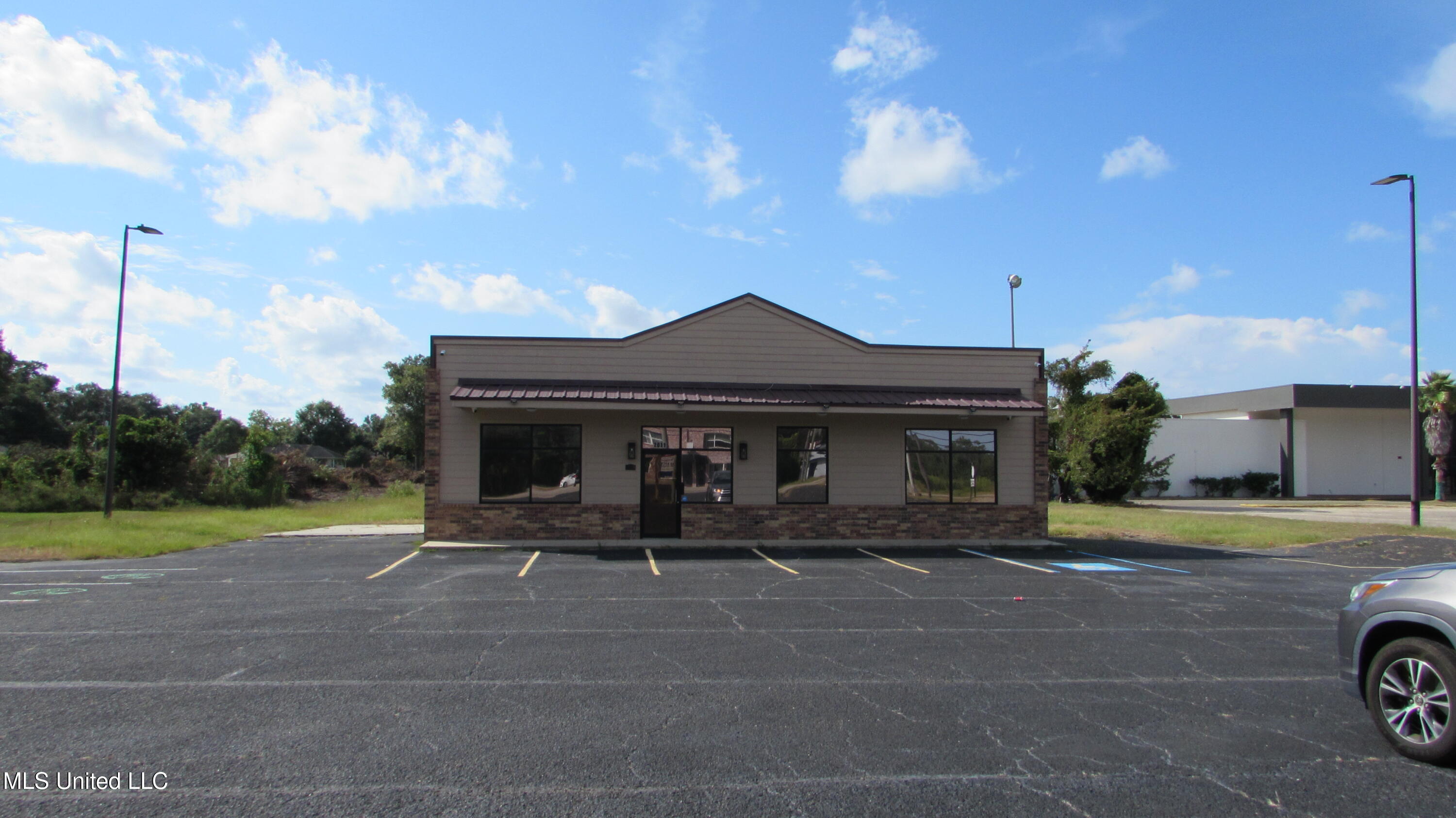 2011 E Pass Road Property Photo 1