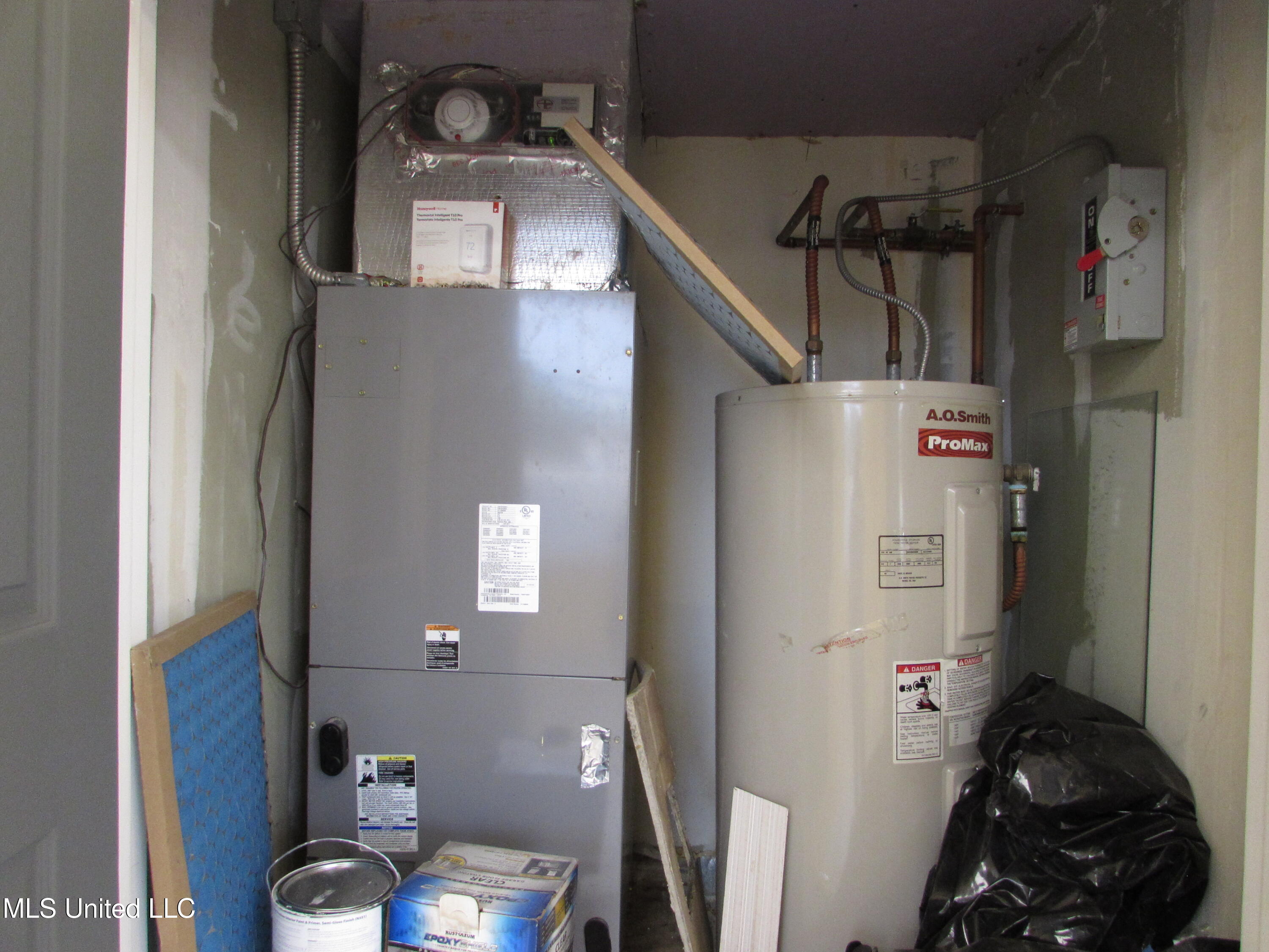 2011 E Pass Road Property Photo 16