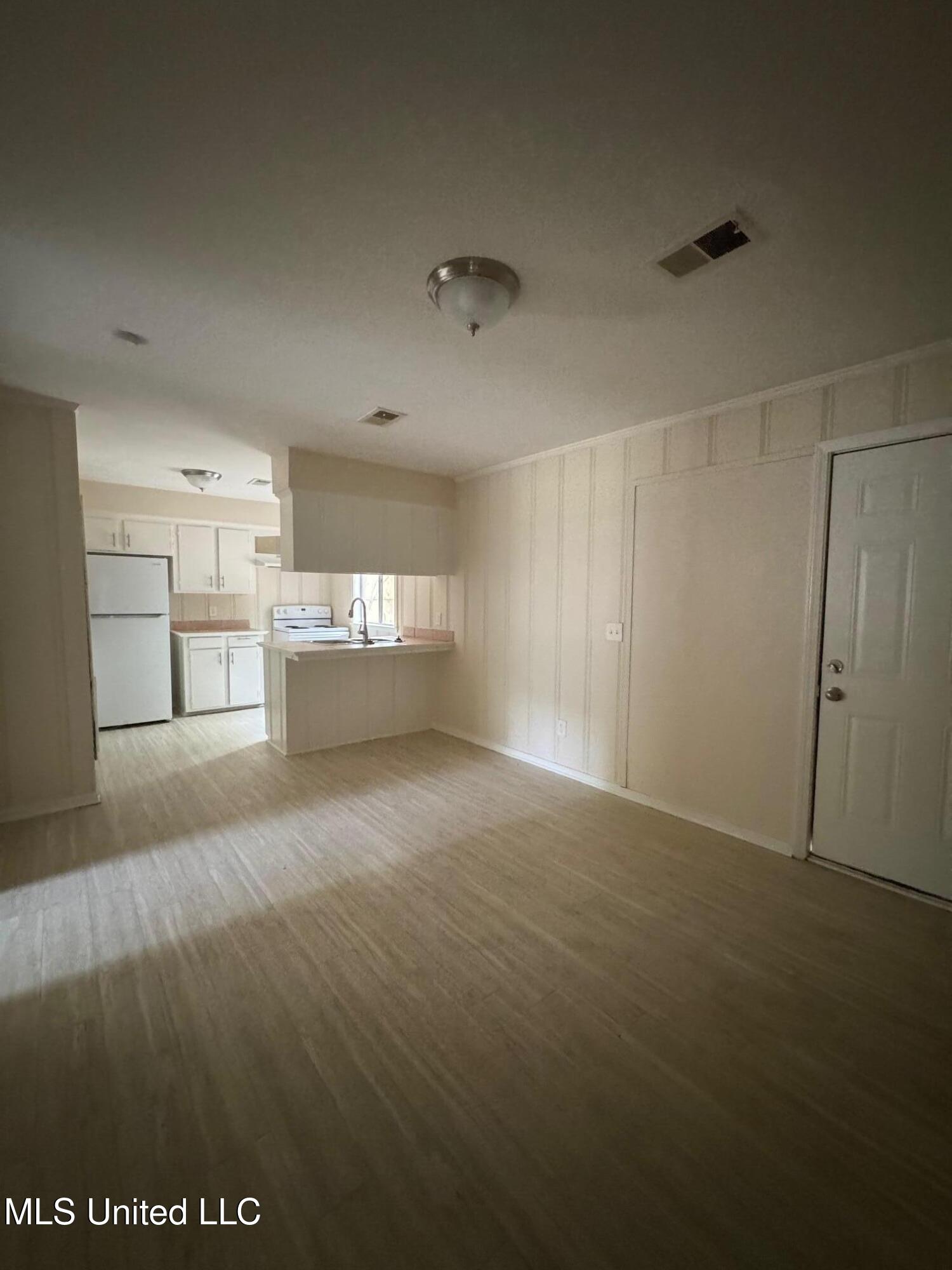 5620 Hearn Street Property Photo 10