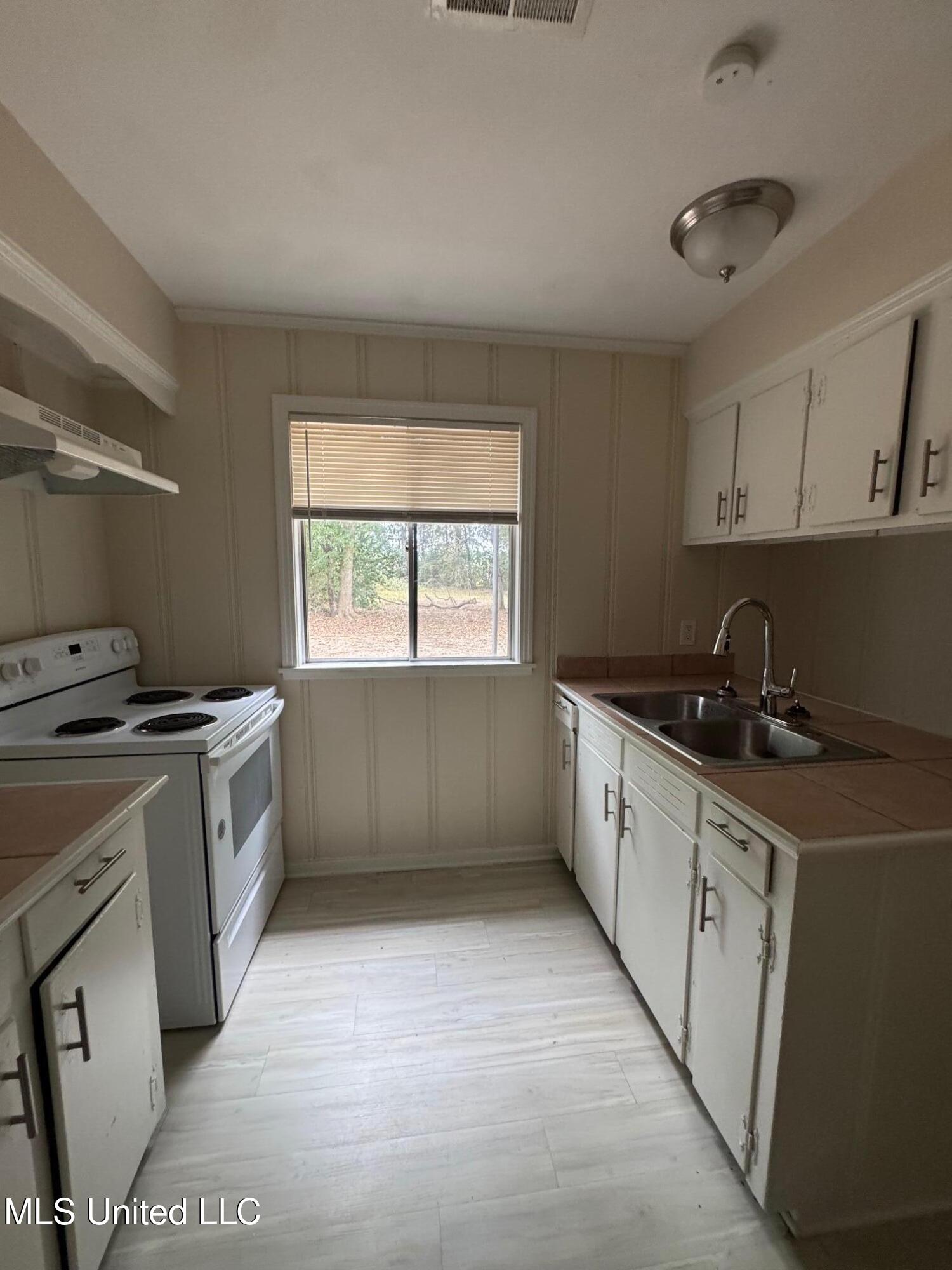 5620 Hearn Street Property Photo 11