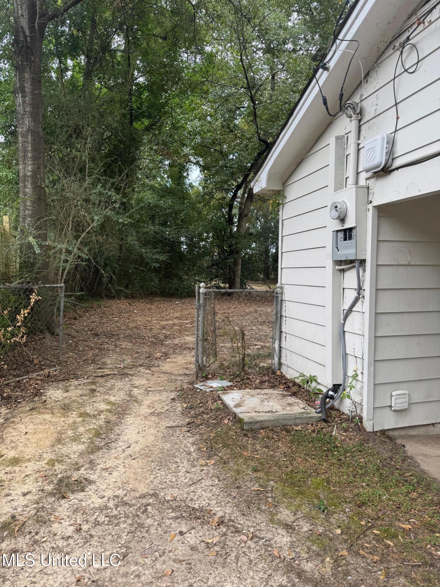 5620 Hearn Street Property Photo 13