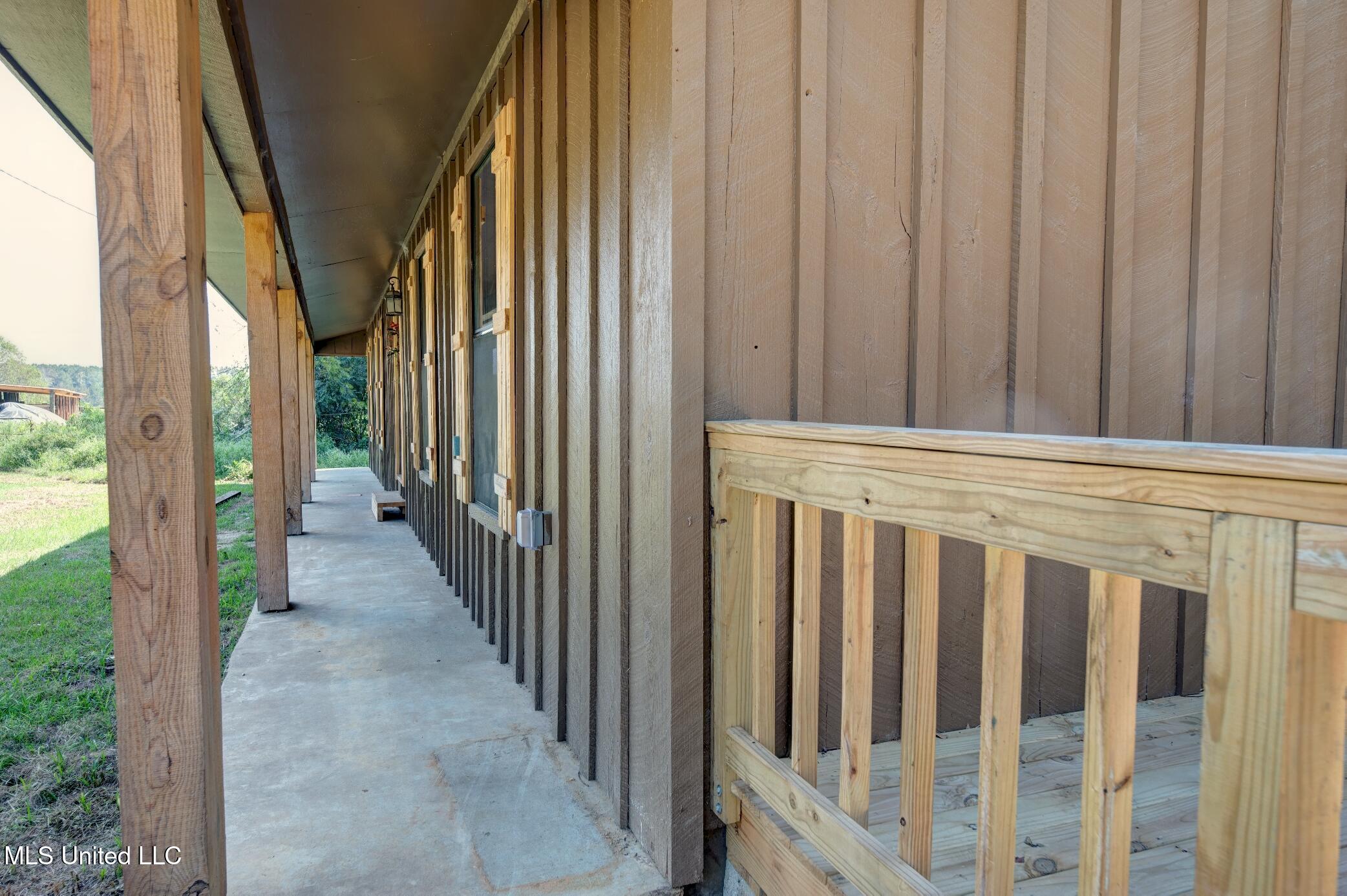 761 Thaggard Road Property Photo 5