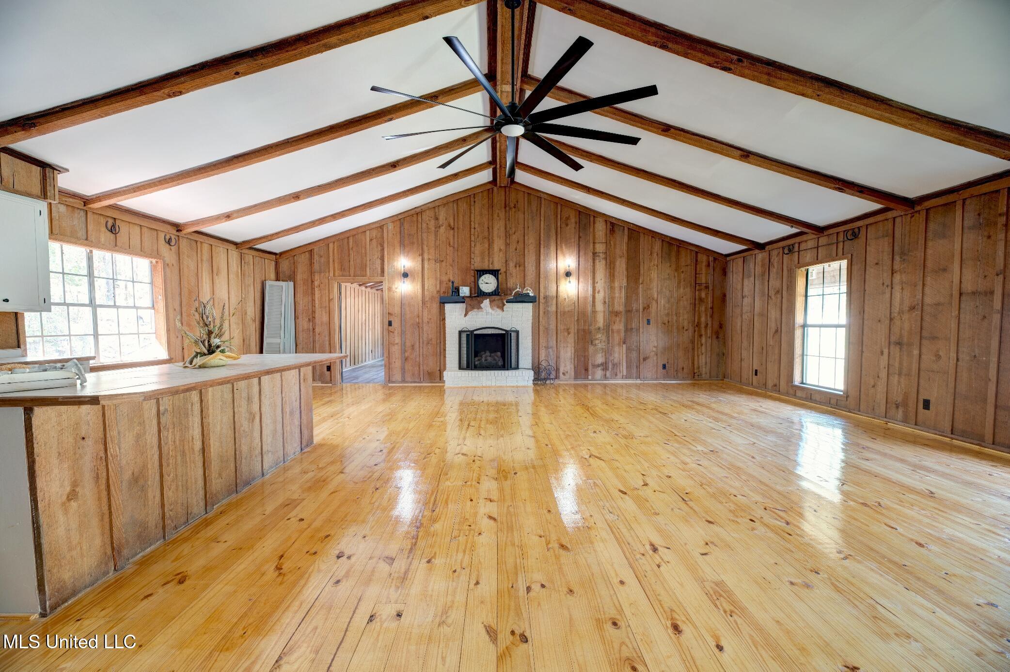 761 Thaggard Road Property Photo 9