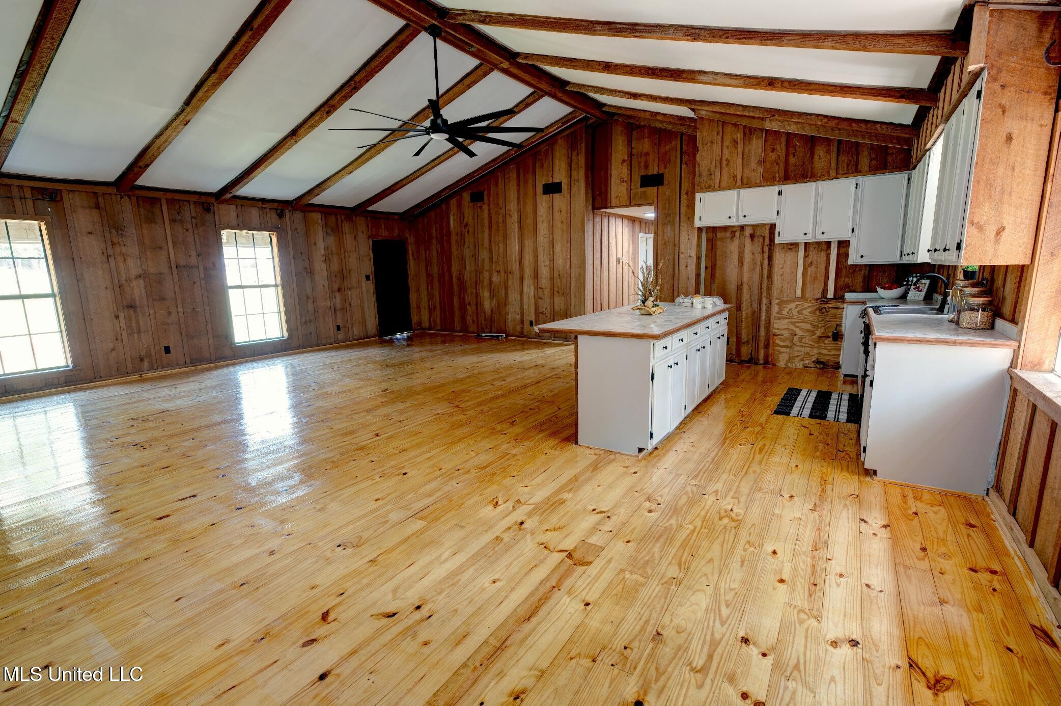 761 Thaggard Road Property Photo 10