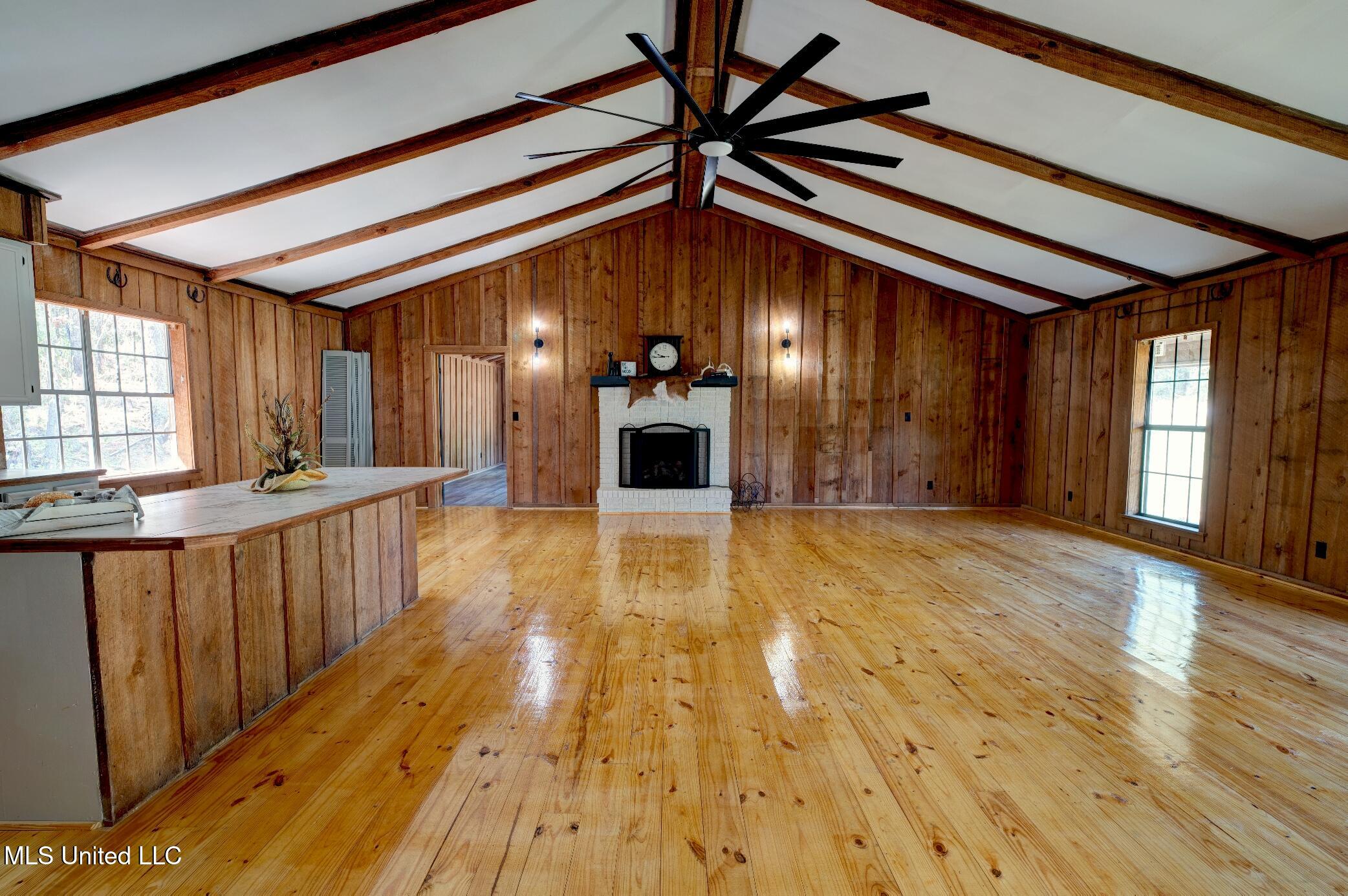 761 Thaggard Road Property Photo 14