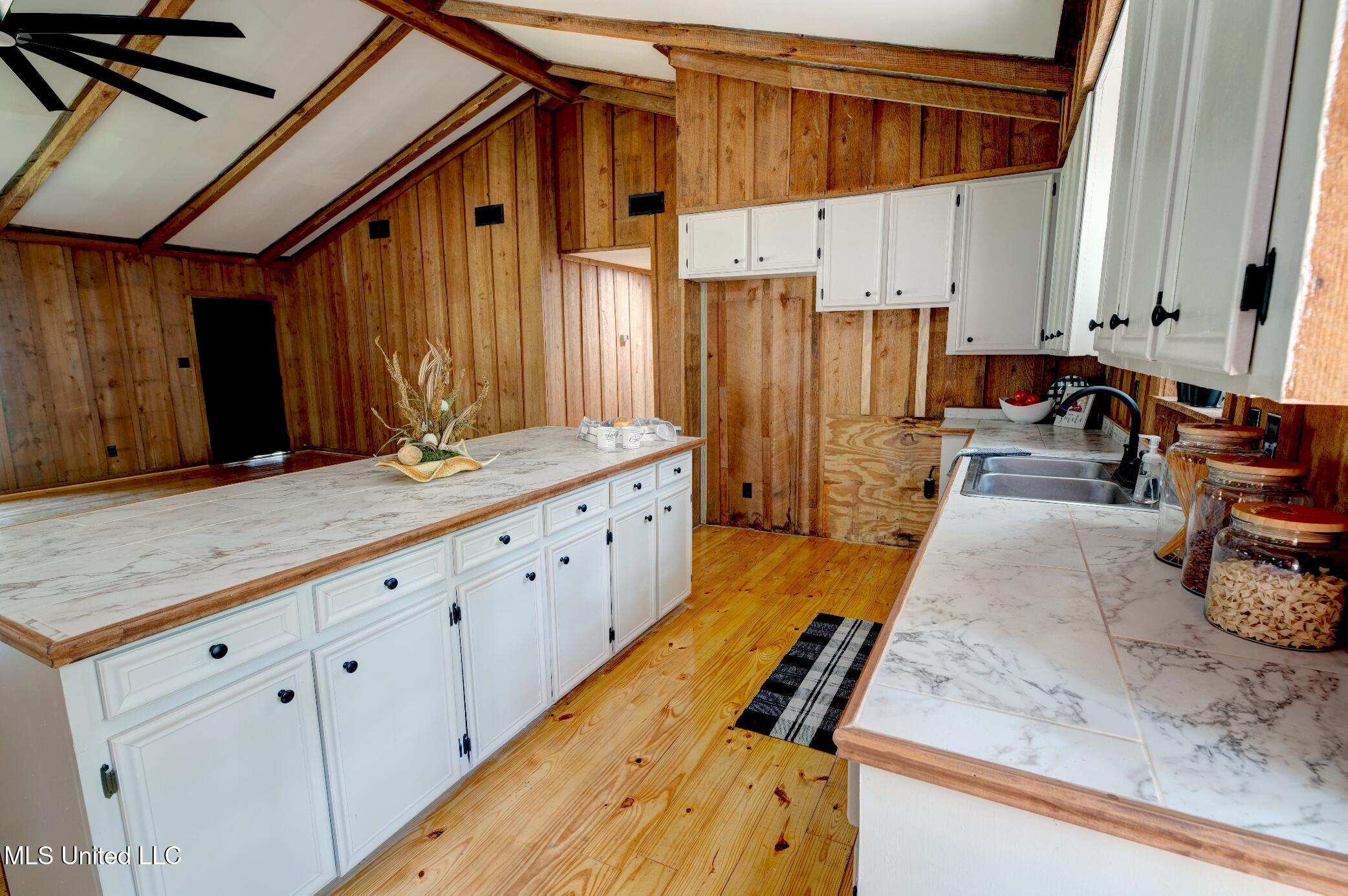 761 Thaggard Road Property Photo 16