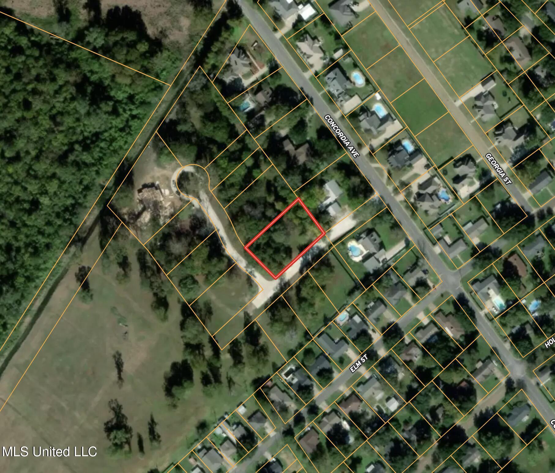 1 Colony Trail Property Photo 6