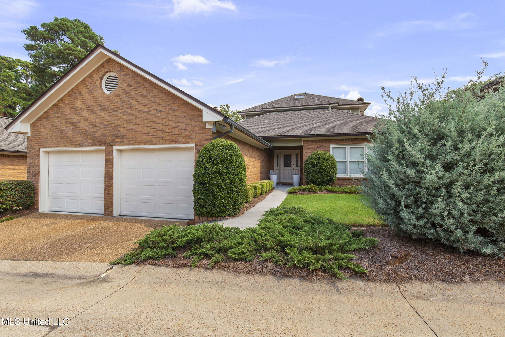 203 Winter Teal Court Property Photo 1