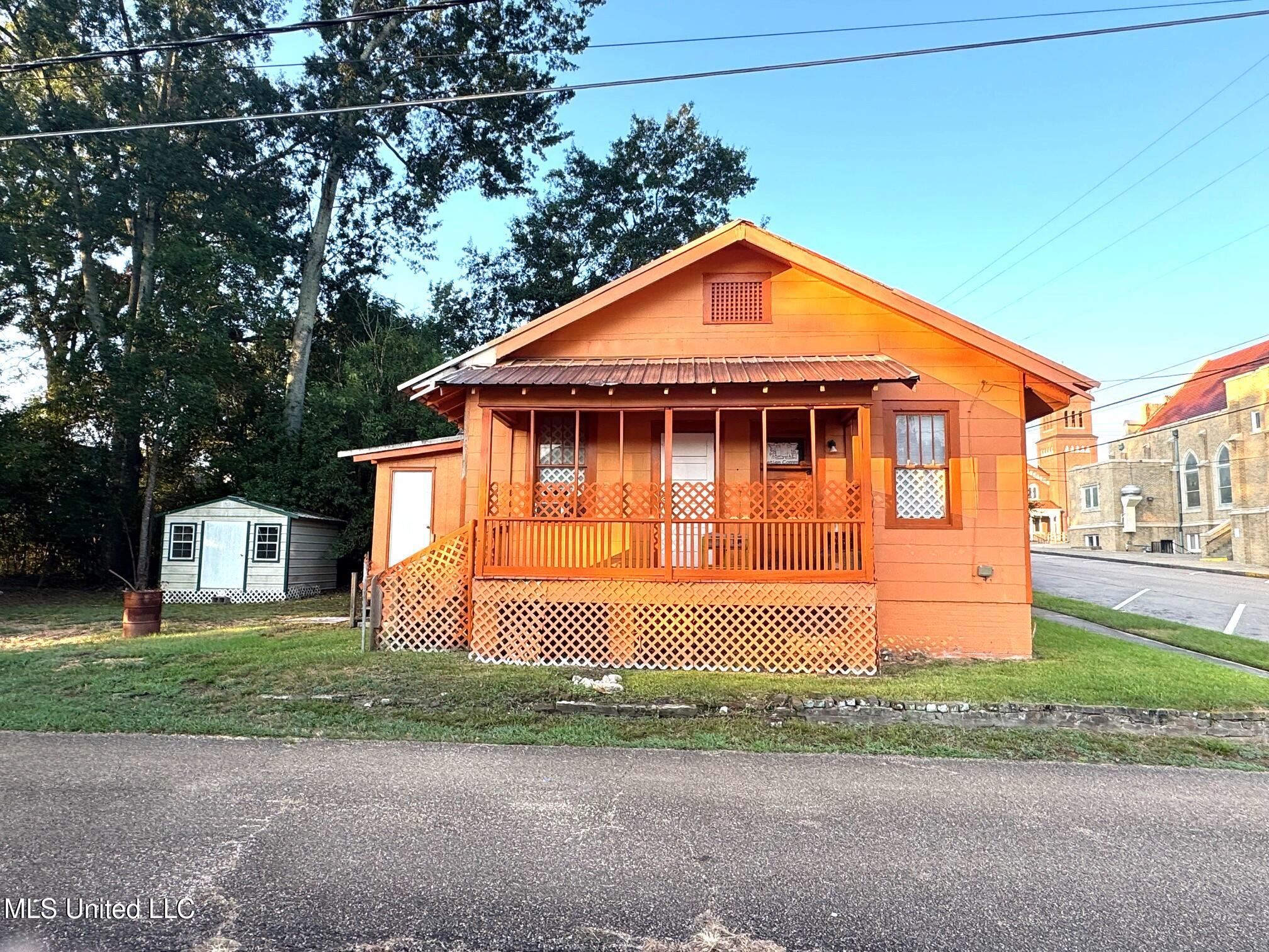 122 N 5th Street Property Photo 5