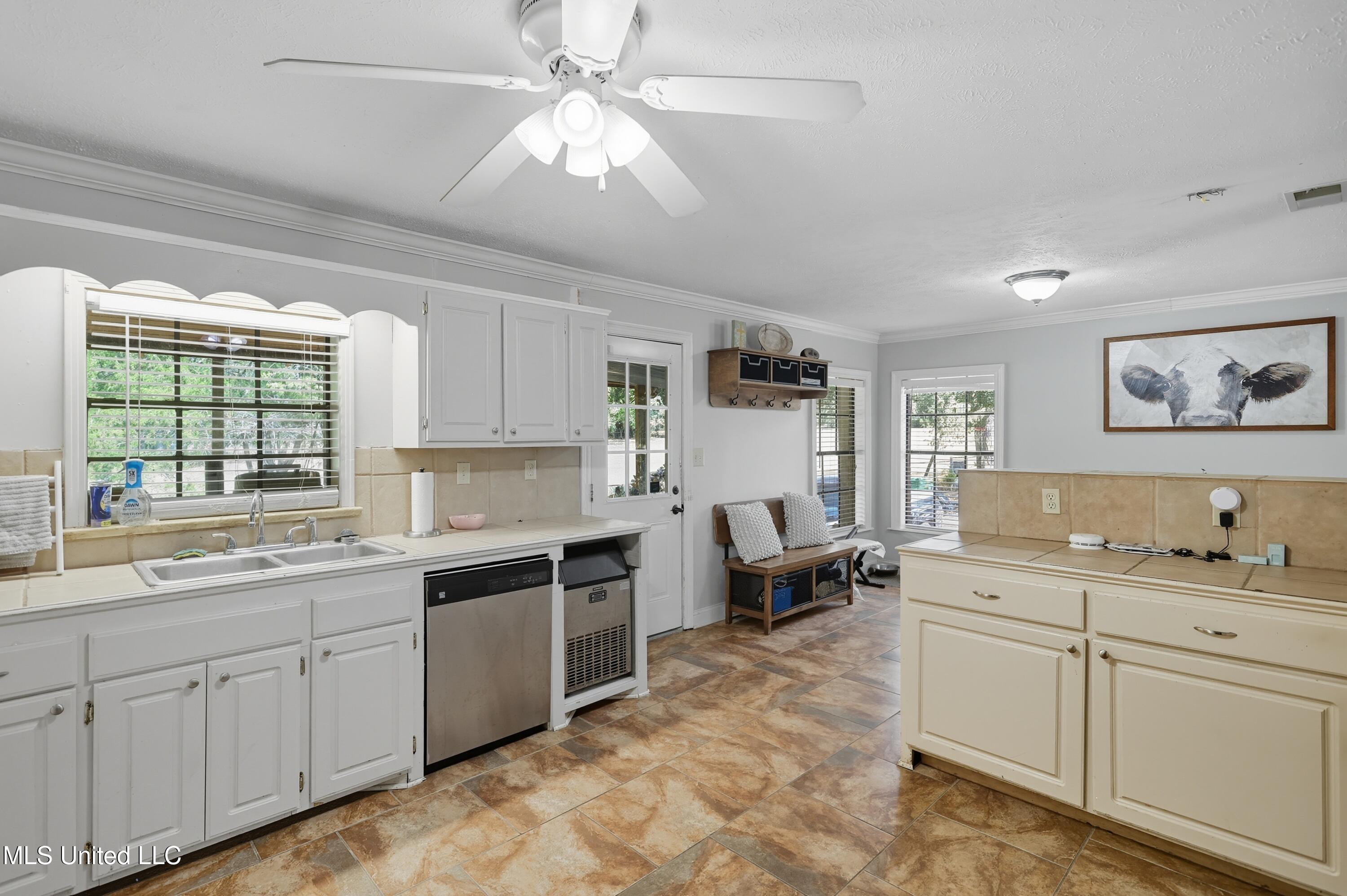 108 Wynndale Lake Road Property Photo 10