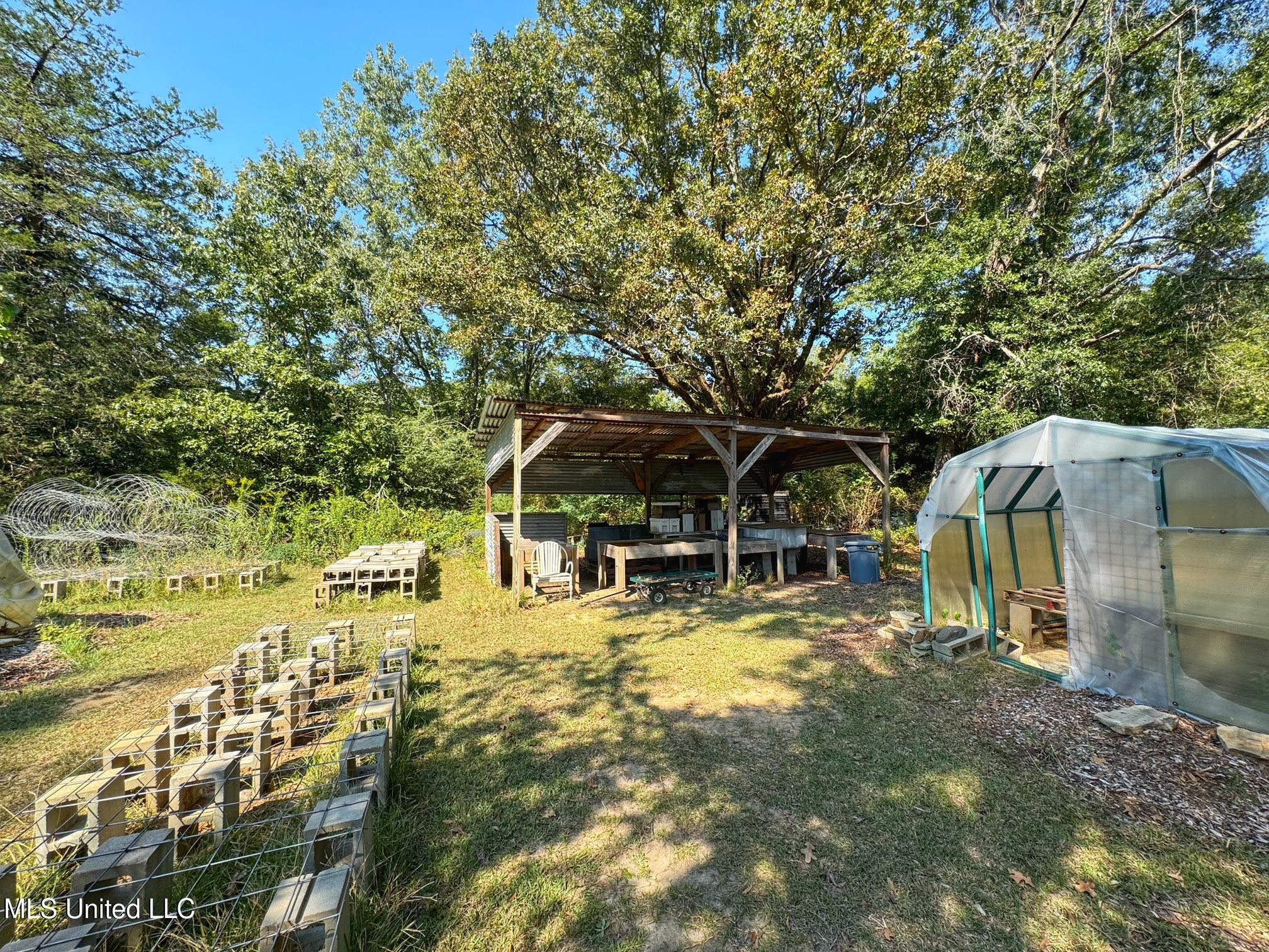 1541 Frank Hall Road Property Photo 7