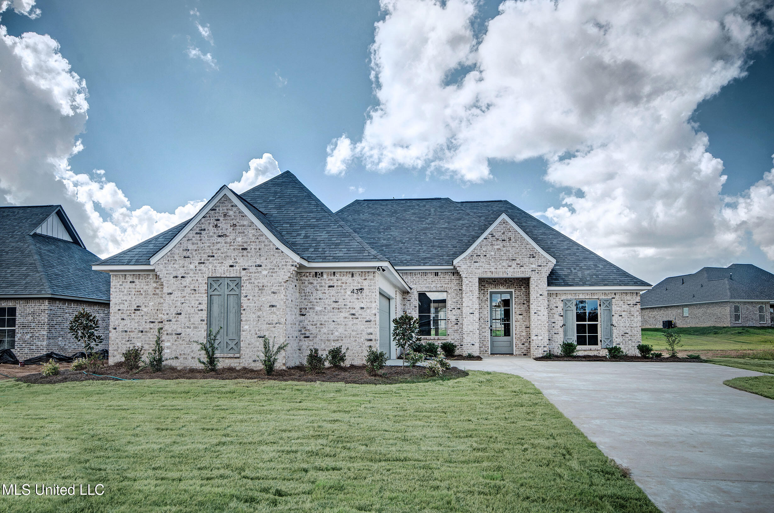 439 Baleigh Way Property Photo 1