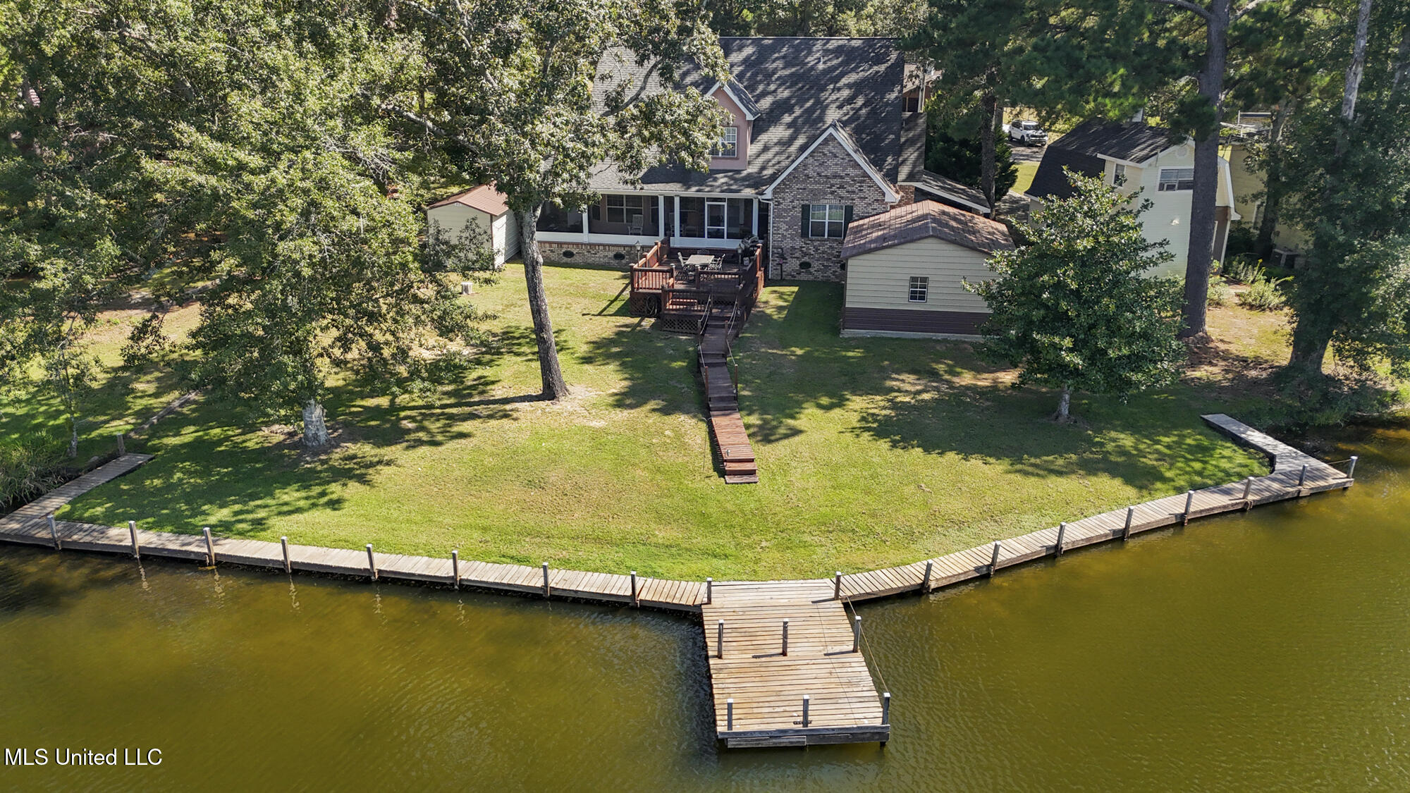 313 Rault Drive Property Photo 3