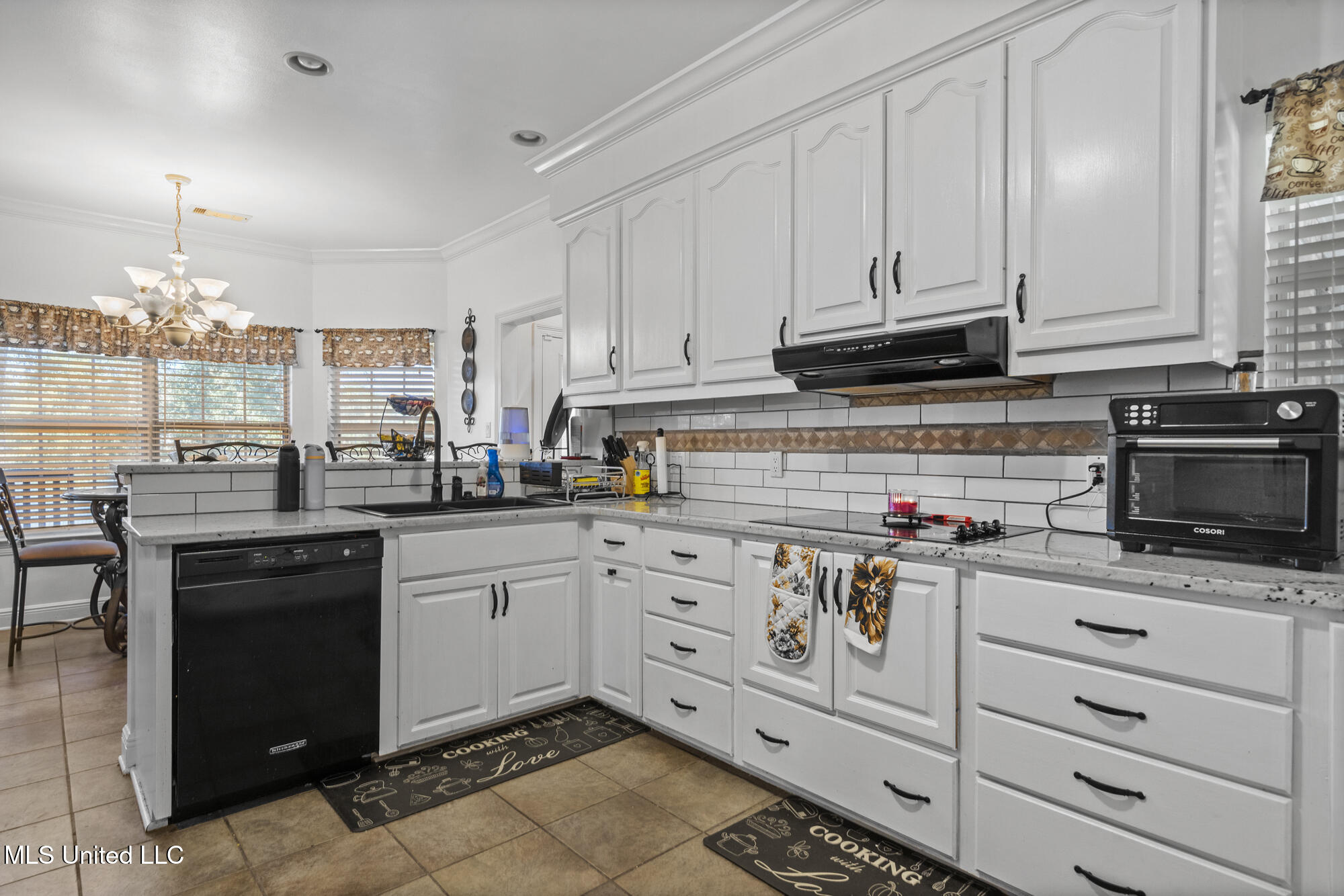 313 Rault Drive Property Photo 12