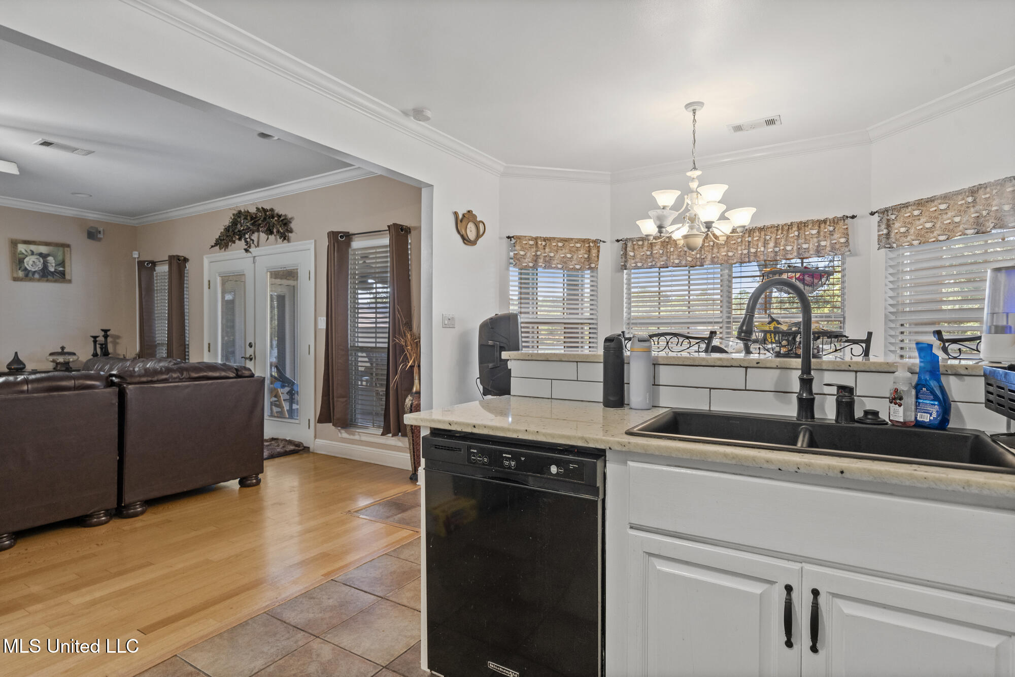 313 Rault Drive Property Photo 13