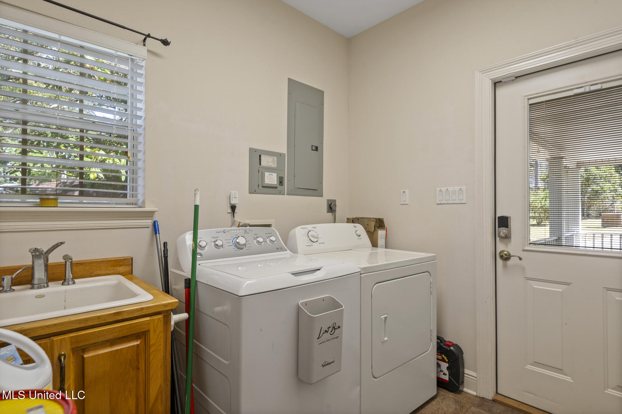 313 Rault Drive Property Photo 29