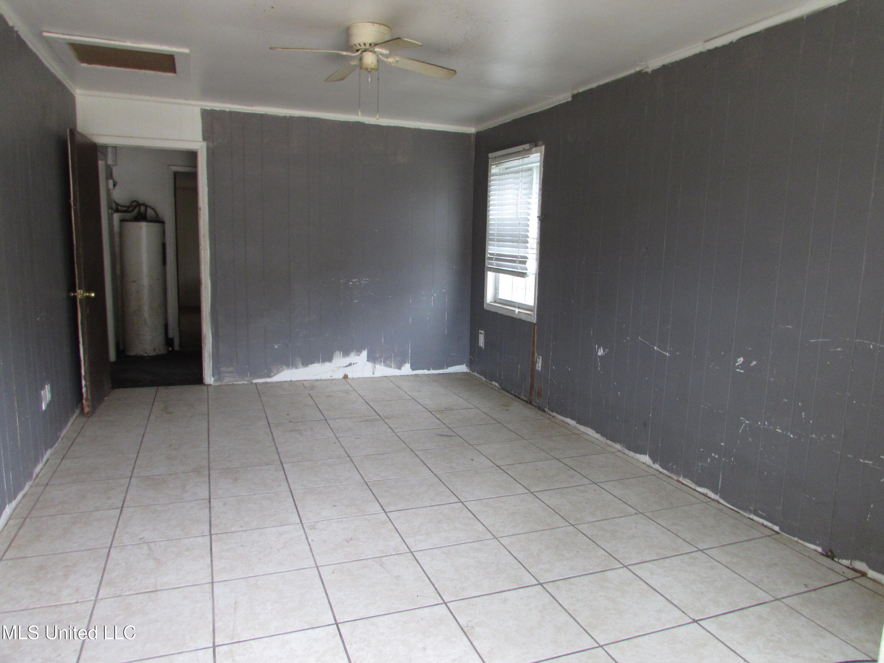 37 Pembrook Circle Property Photo 2