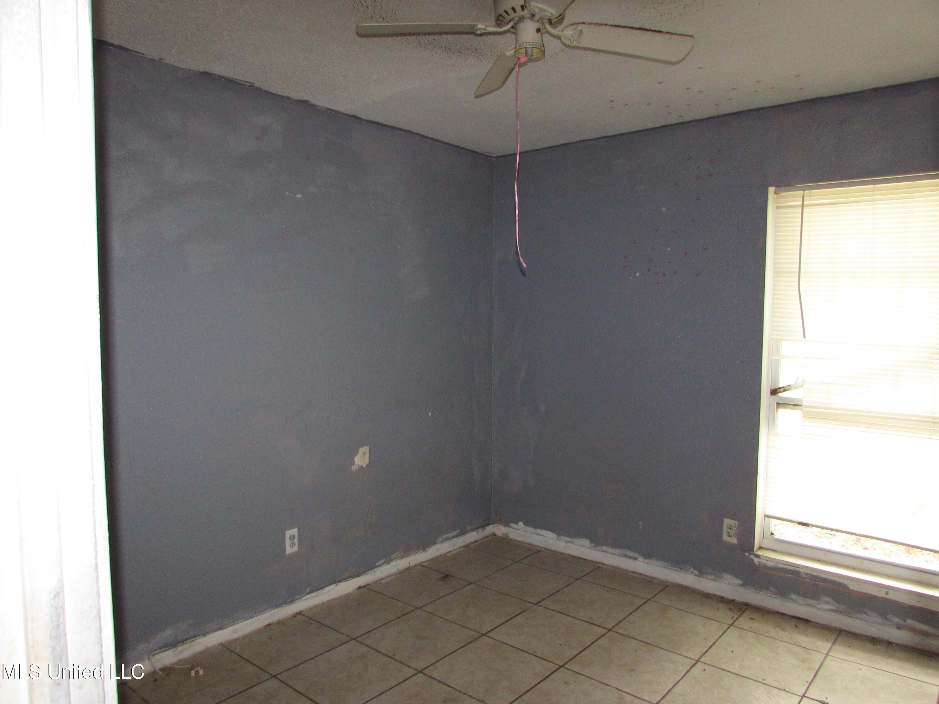 37 Pembrook Circle Property Photo 8