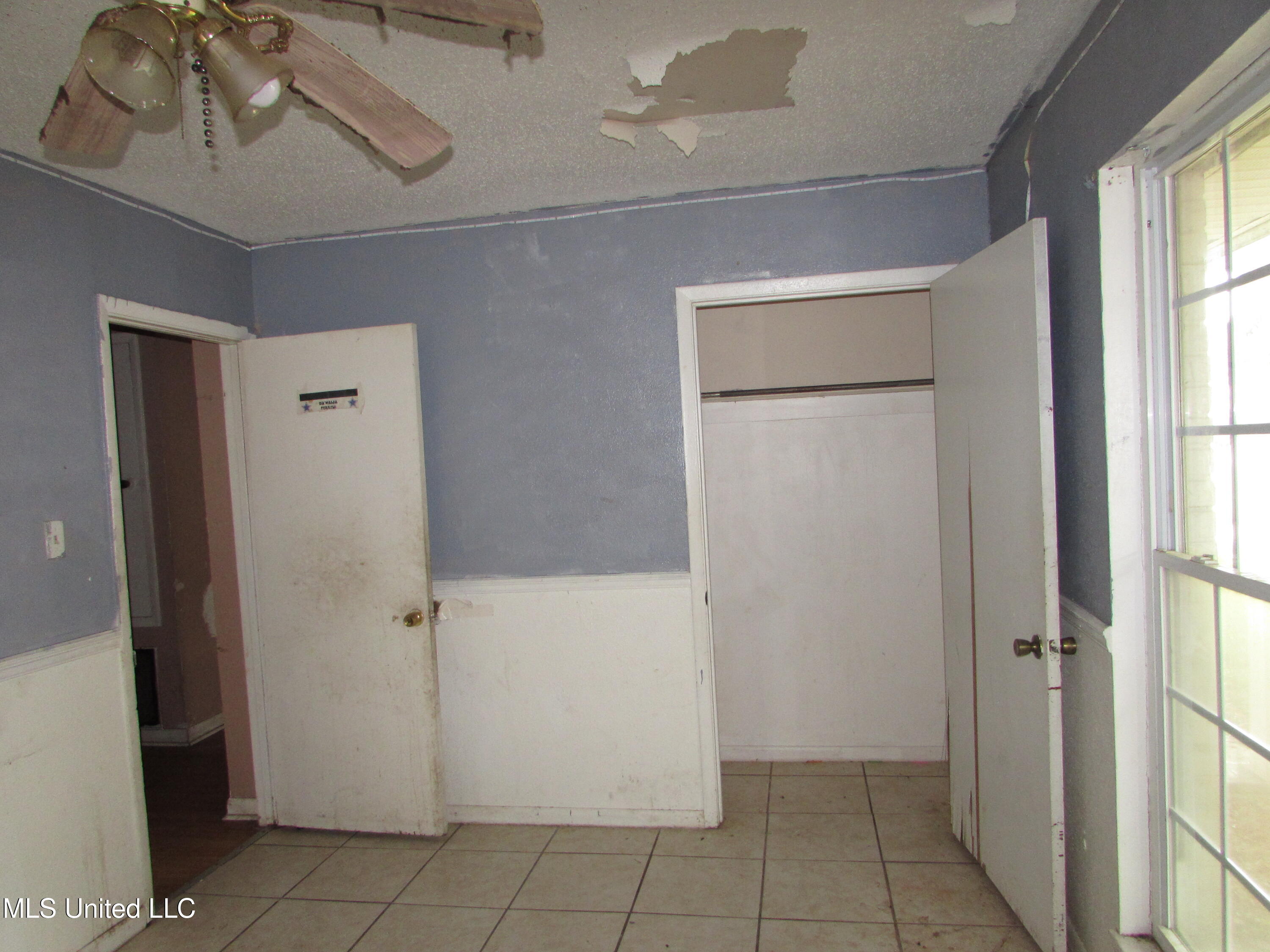 37 Pembrook Circle Property Photo 10