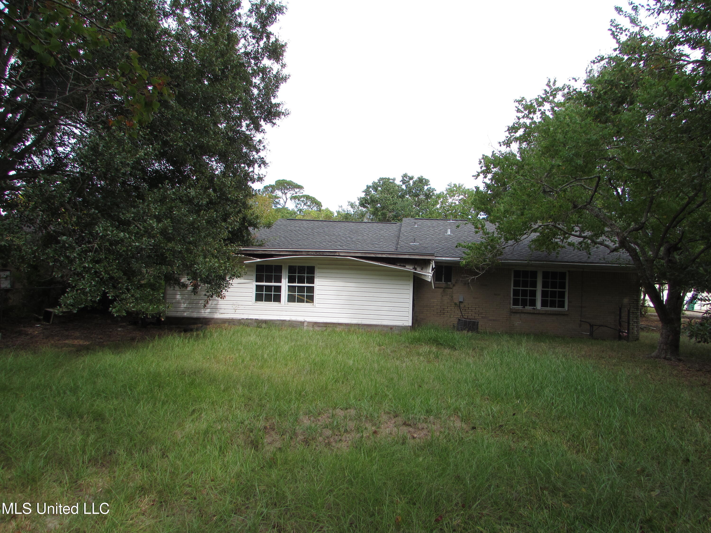 37 Pembrook Circle Property Photo 21