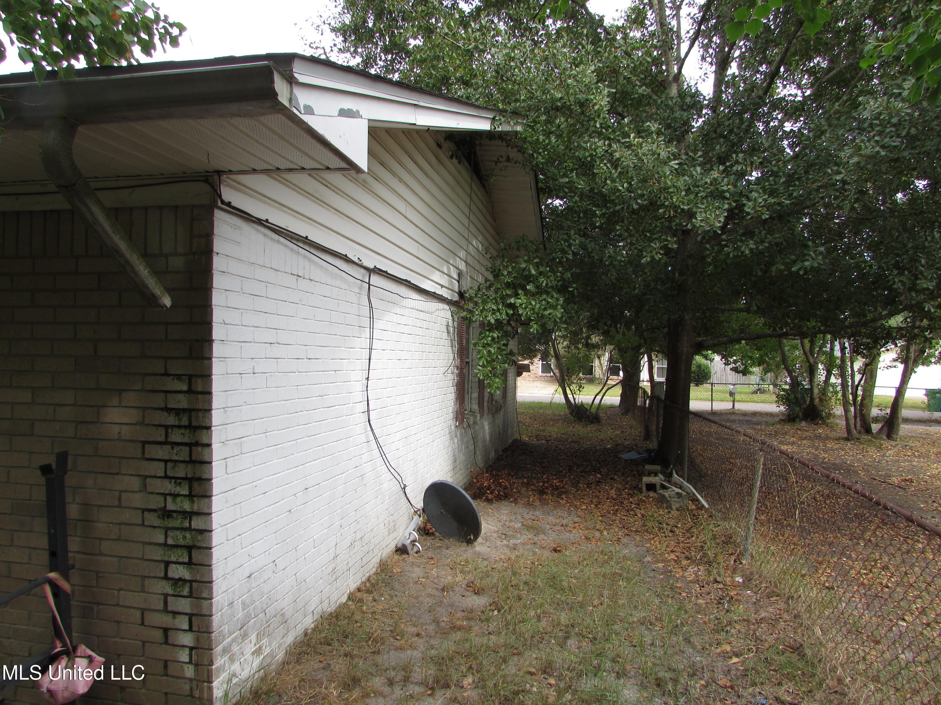 37 Pembrook Circle Property Photo 23