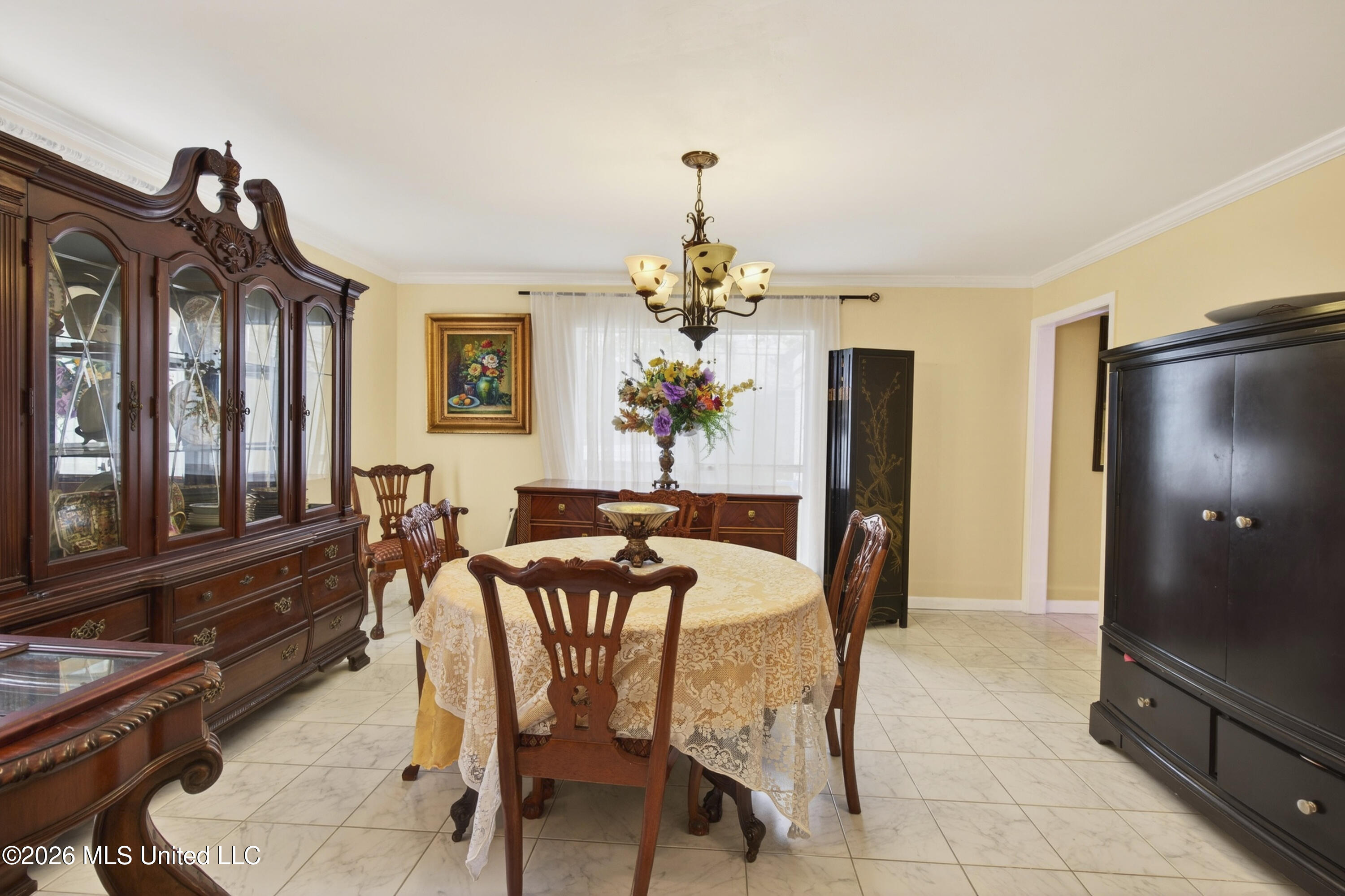 161 Kenmore Avenue Property Photo 27