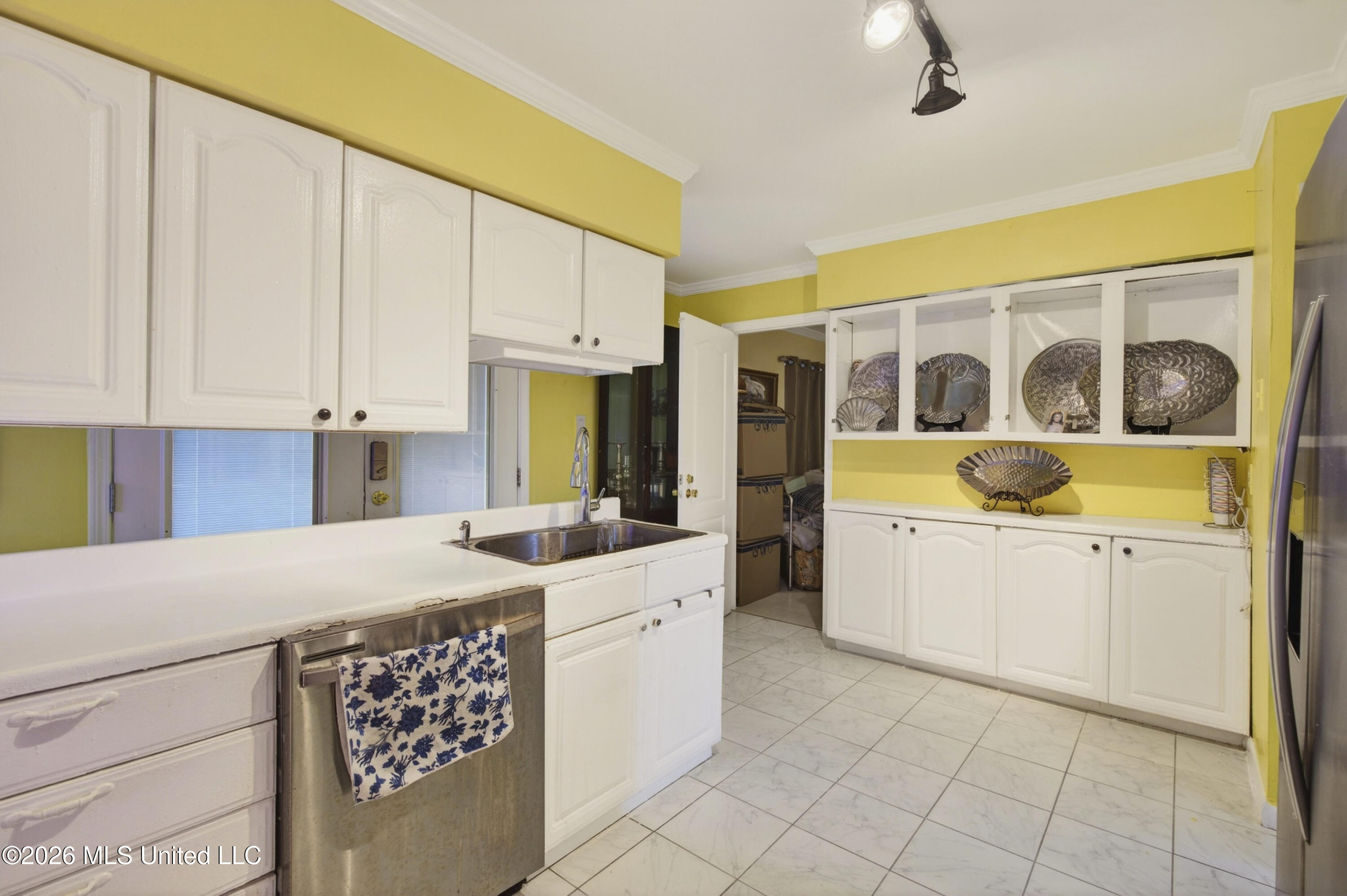 161 Kenmore Avenue Property Photo 30