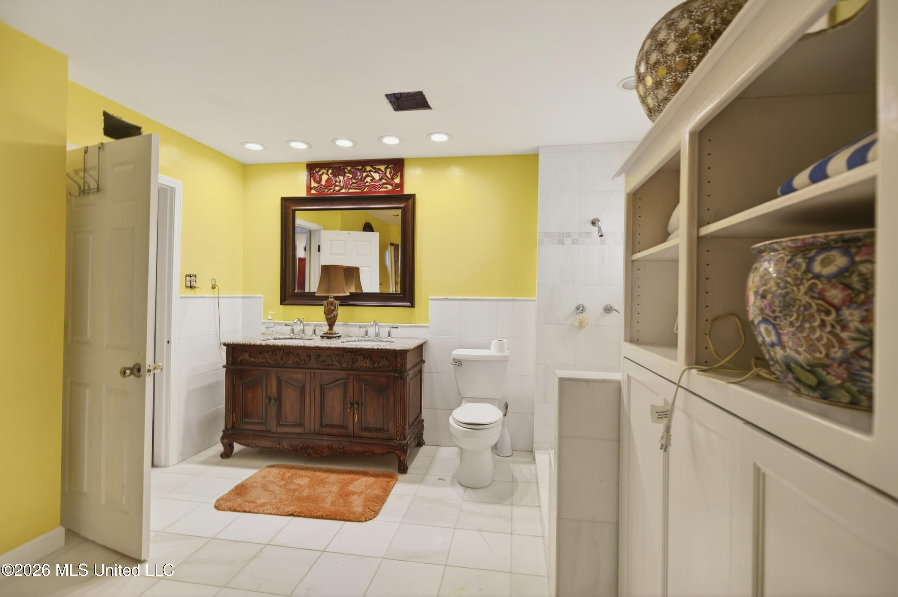 161 Kenmore Avenue Property Photo 34