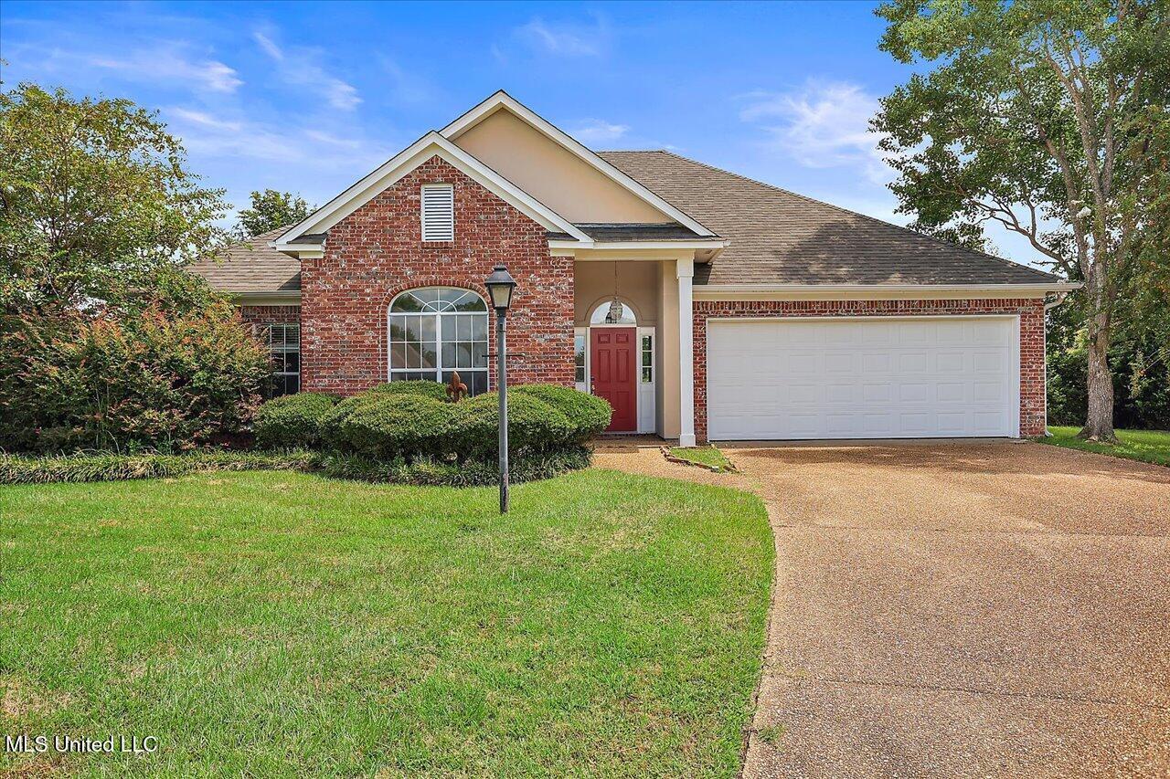 108 Turnberry Cove Property Photo 1