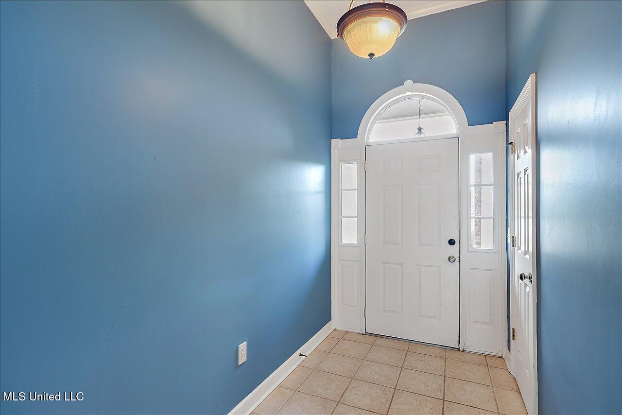 108 Turnberry Cove Property Photo 5