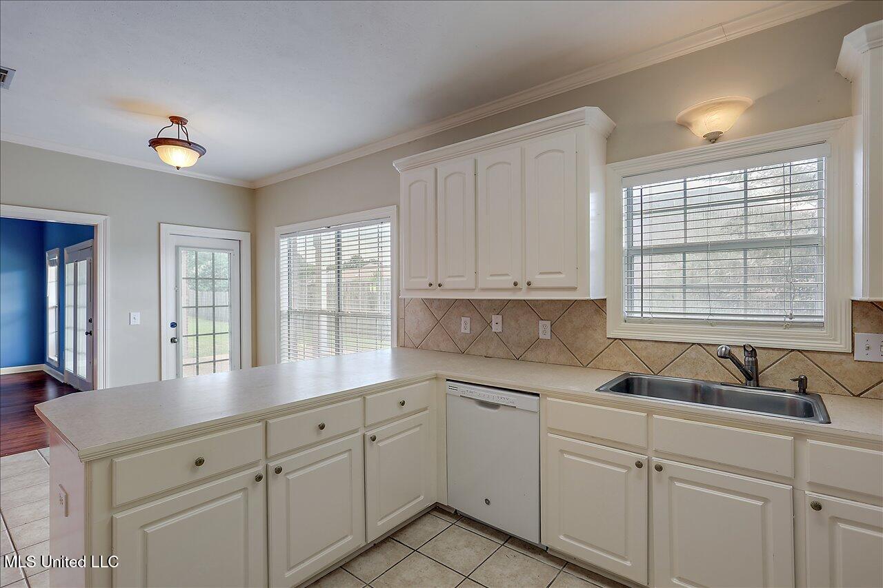 108 Turnberry Cove Property Photo 12