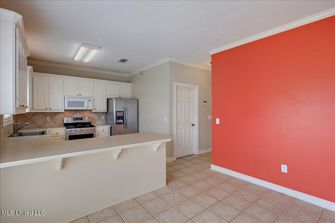 108 Turnberry Cove Property Photo 16