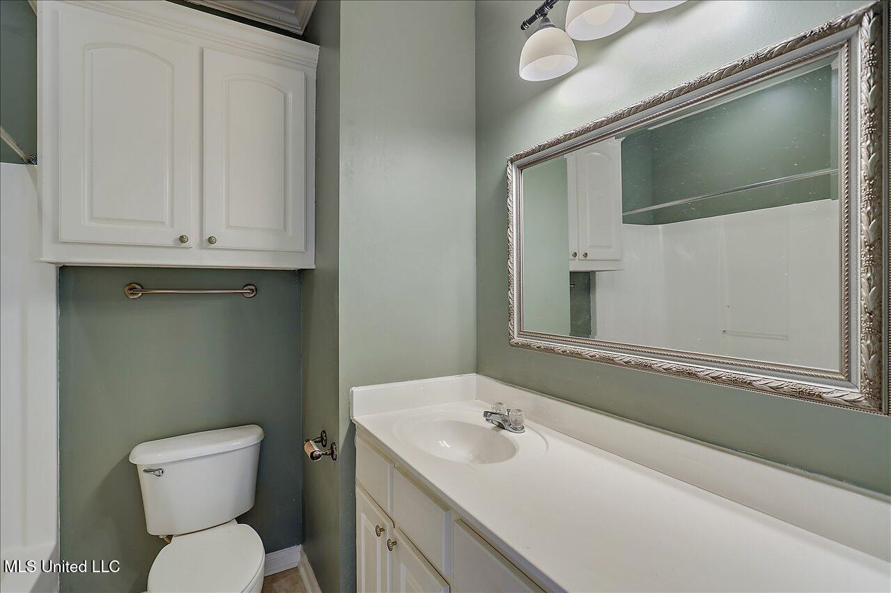 108 Turnberry Cove Property Photo 24