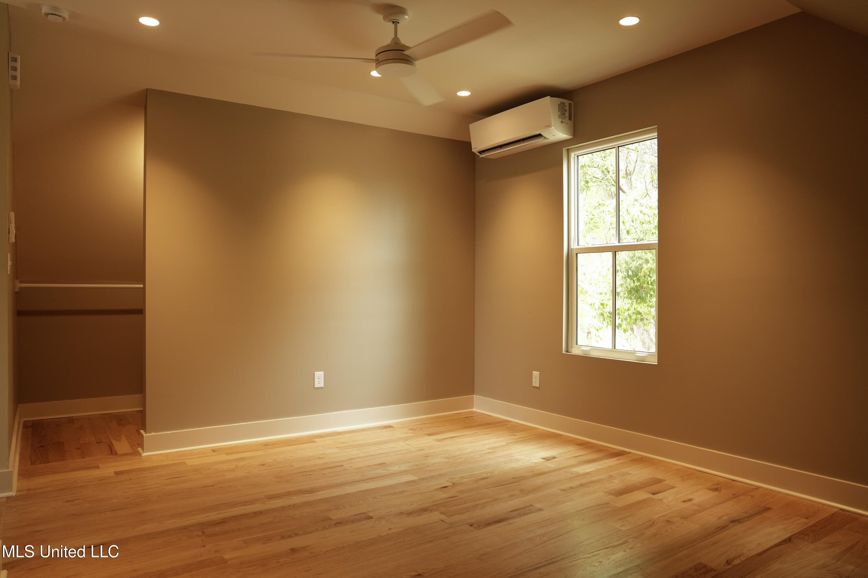 1114 33rd Avenue Property Photo 18