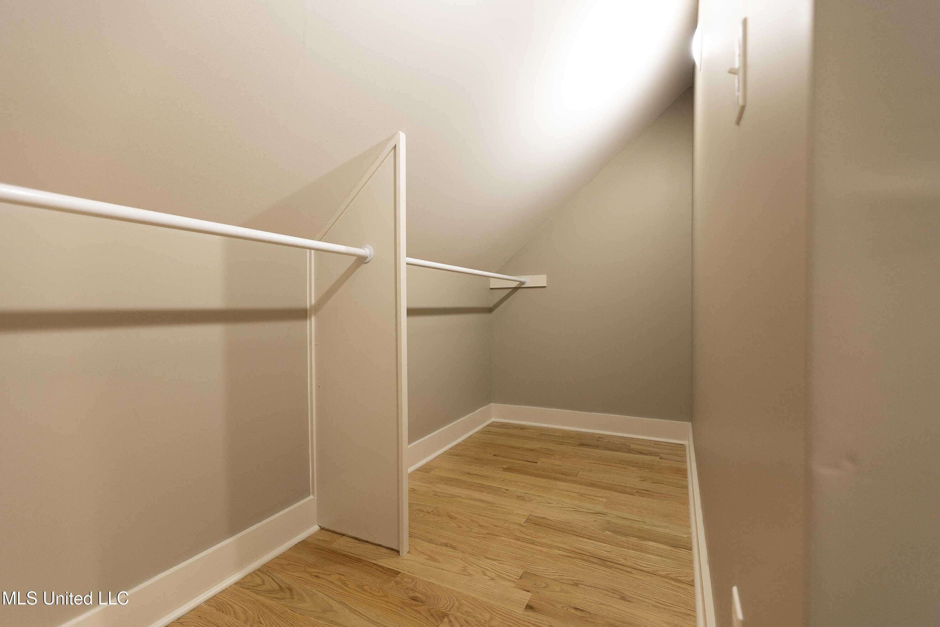 1114 33rd Avenue Property Photo 20