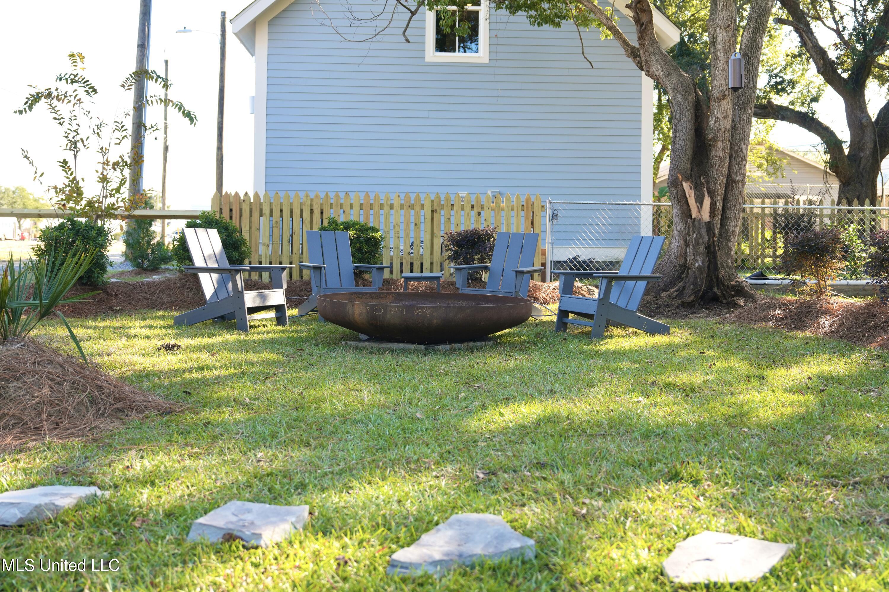 1114 33rd Avenue Property Photo 21