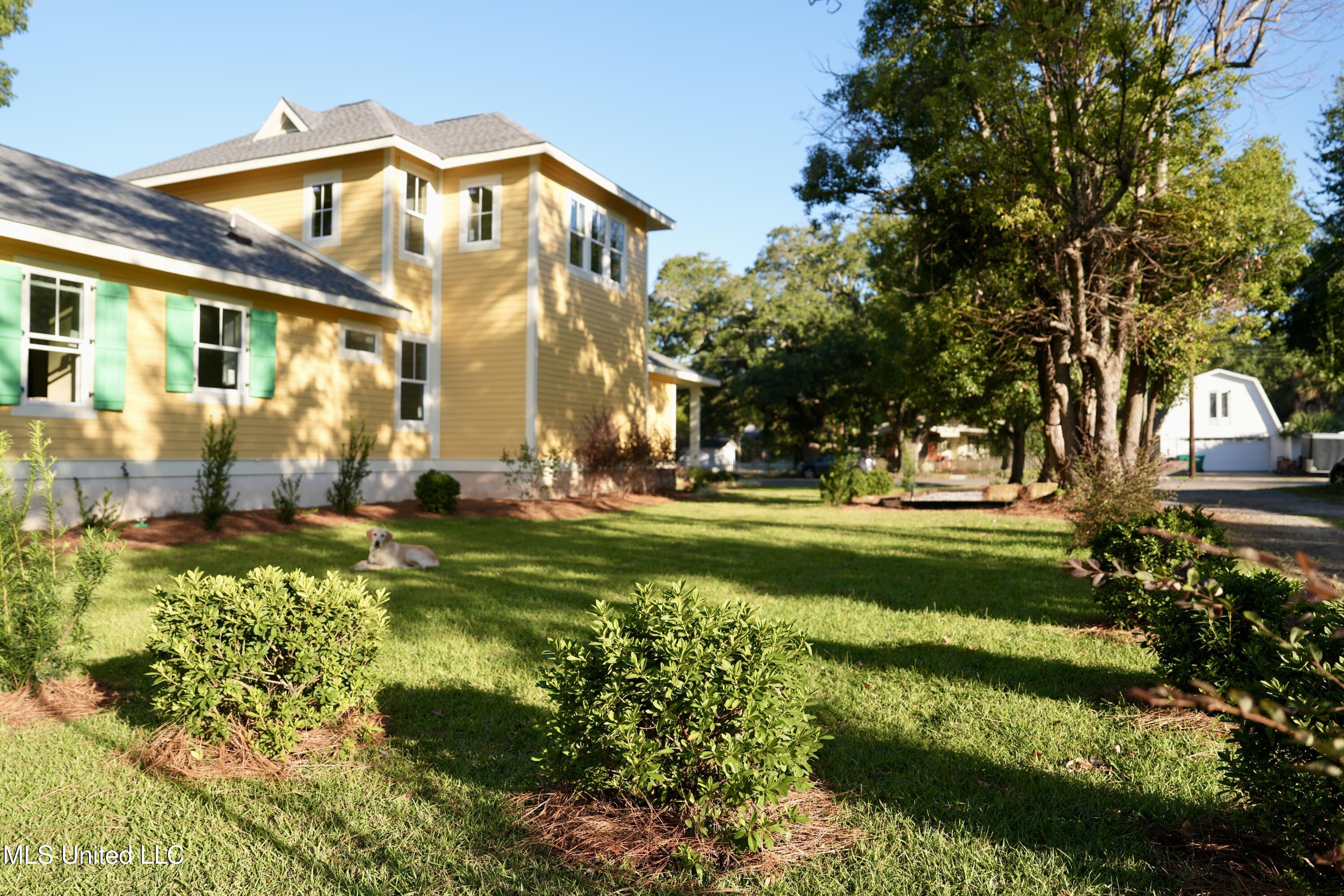 1114 33rd Avenue Property Photo 23