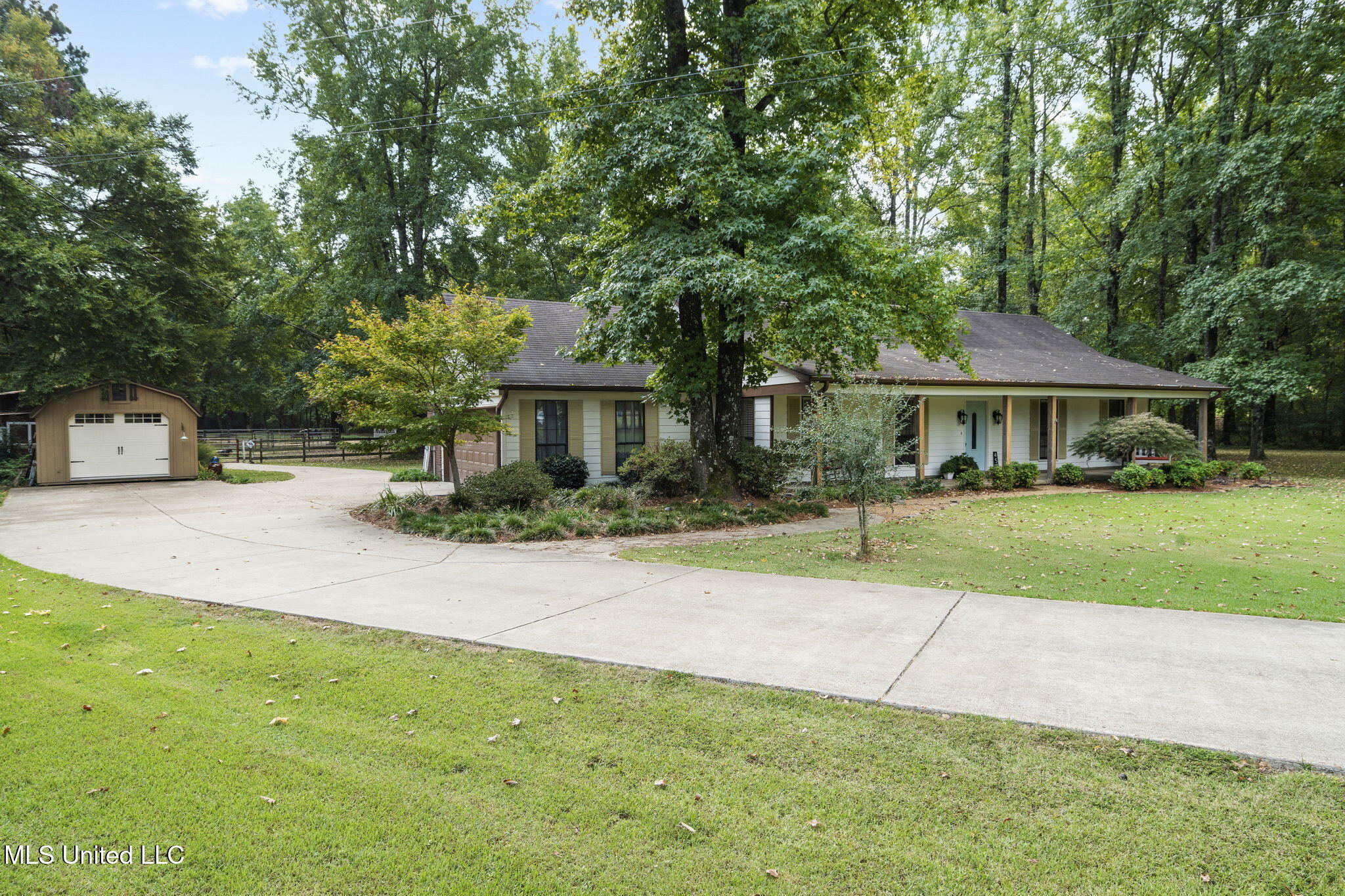 4575 Roman Dell Cove Property Photo 6