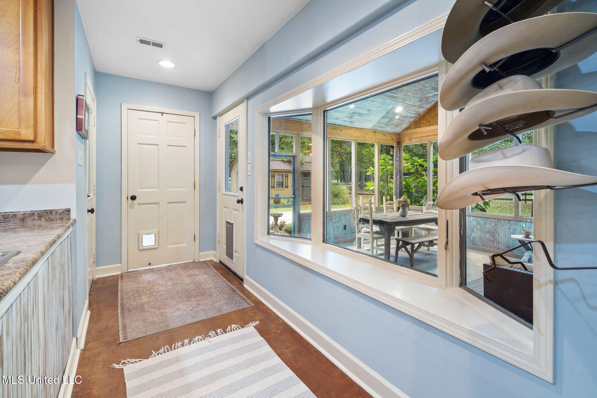 4575 Roman Dell Cove Property Photo 18