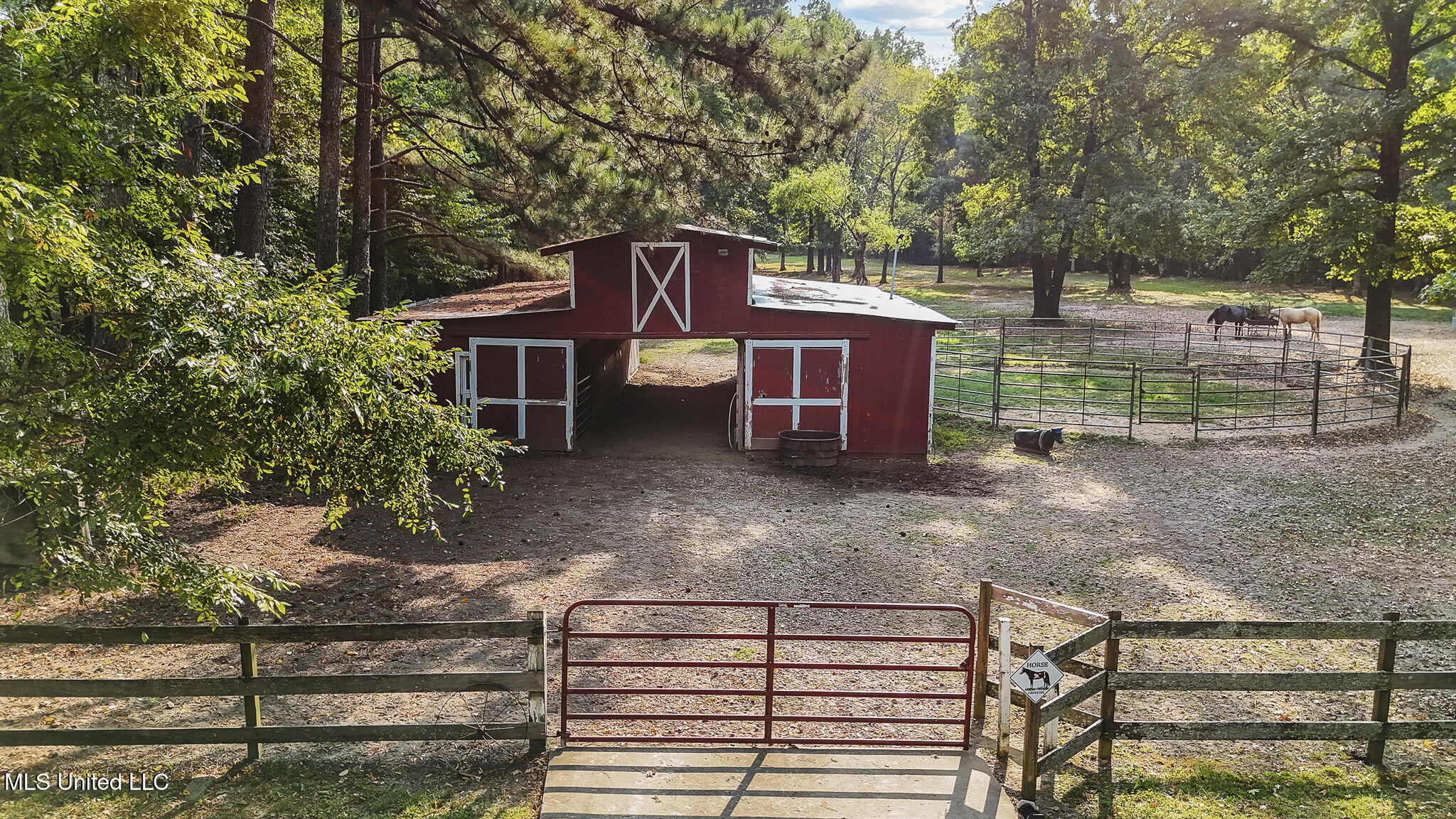 4575 Roman Dell Cove Property Photo 39