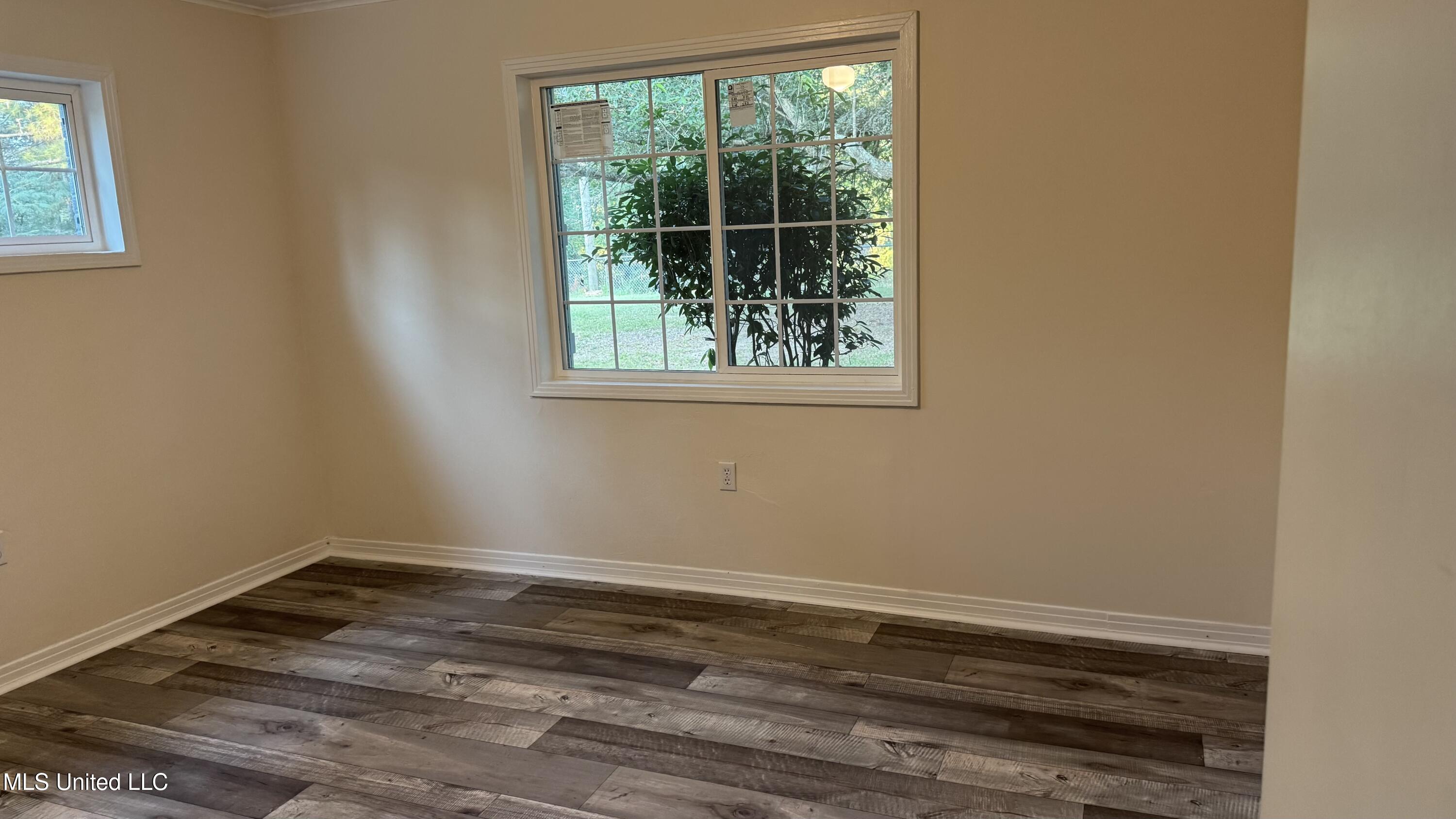 2906 Highway 15 Property Photo 10