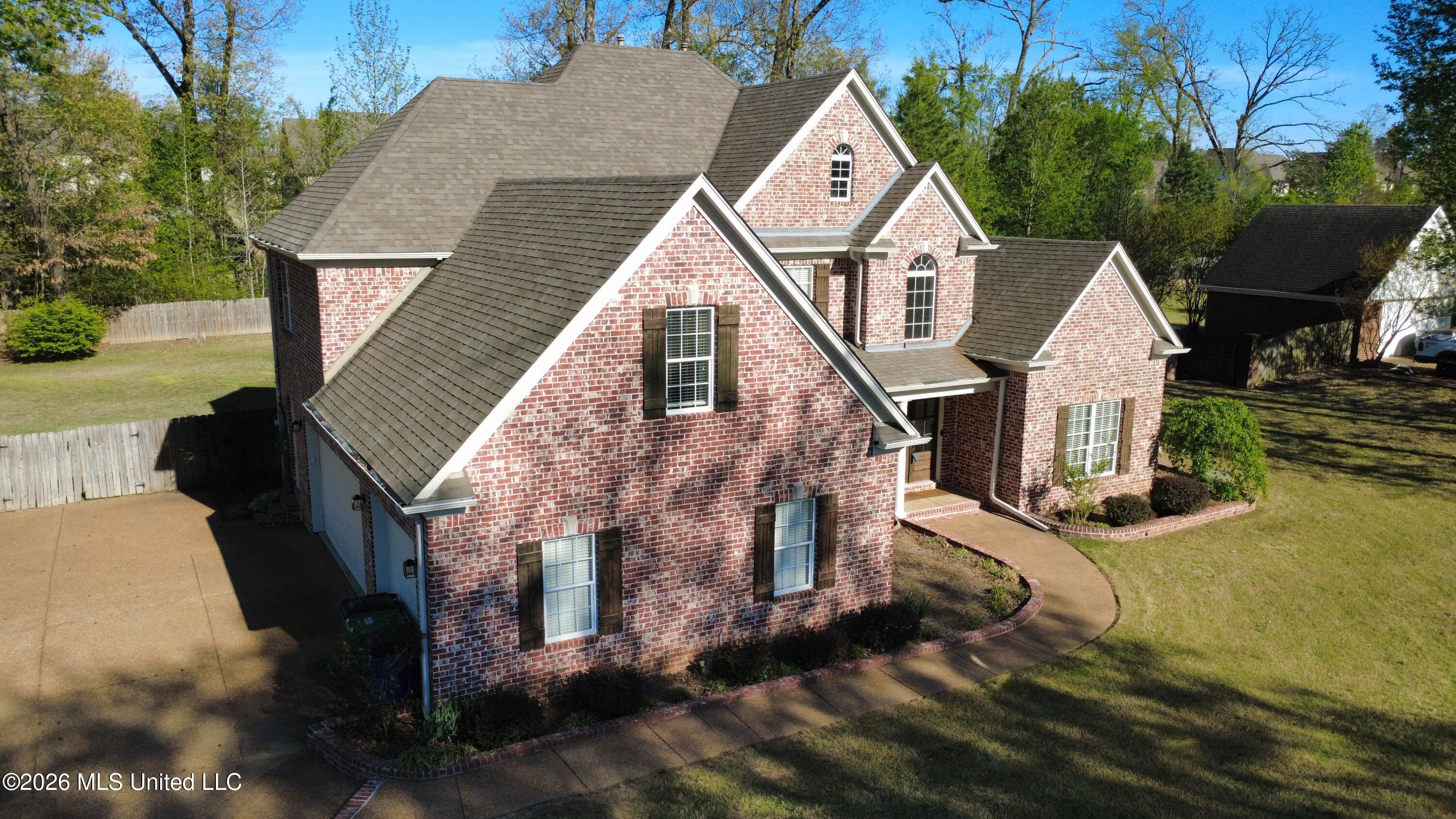 3914 Saddle Bend Property Photo 2