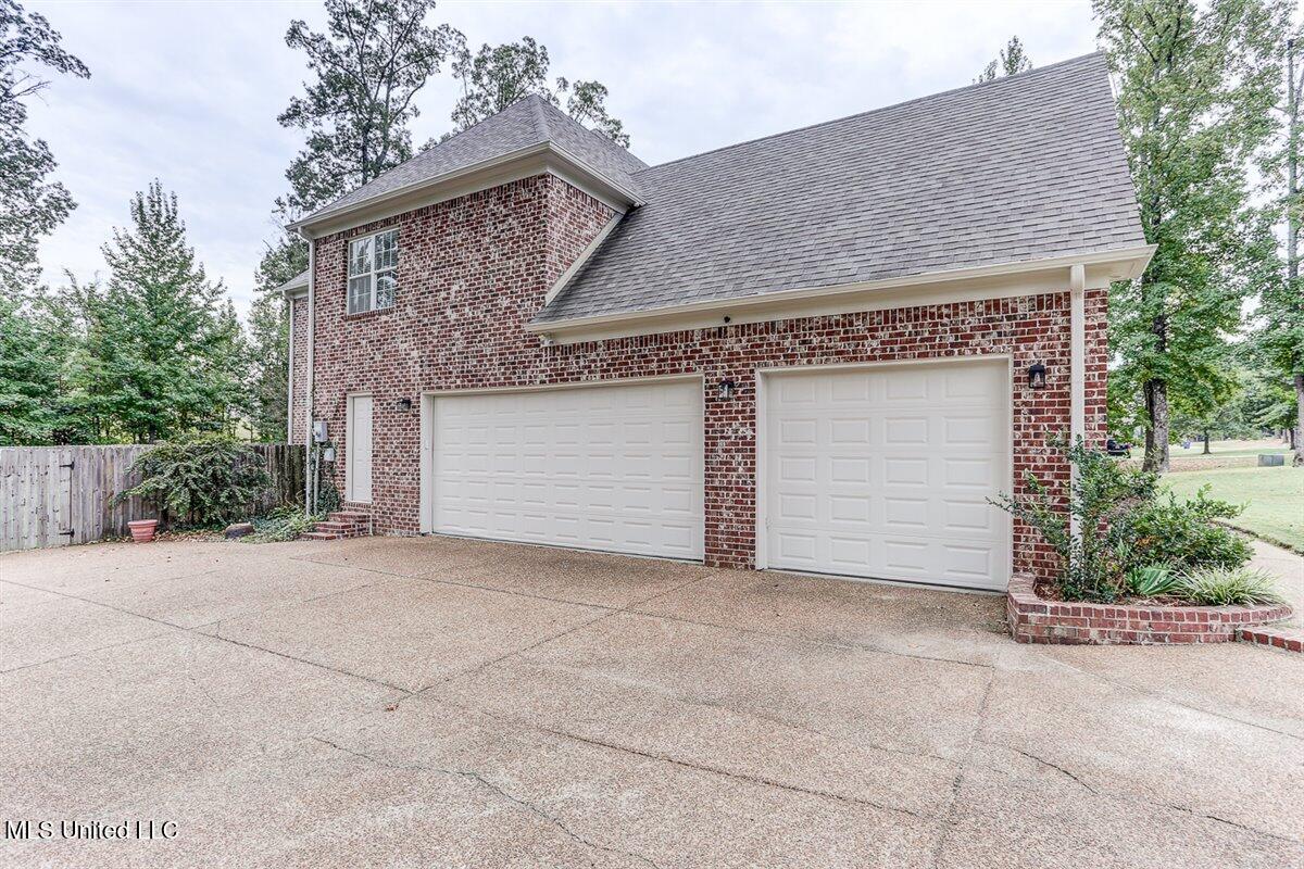 3914 Saddle Bend Property Photo 5